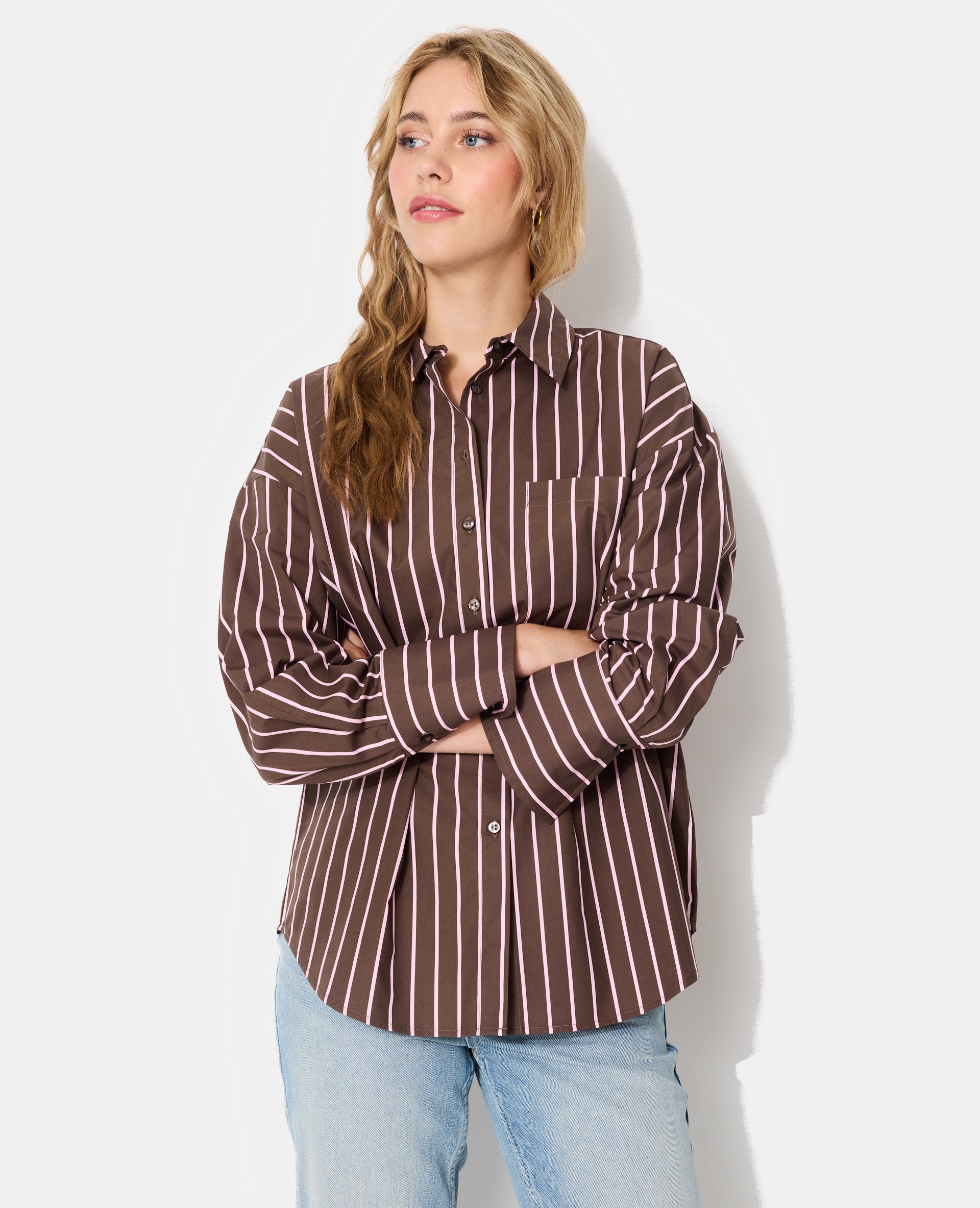 Chemise oversize avec poche motif rayures