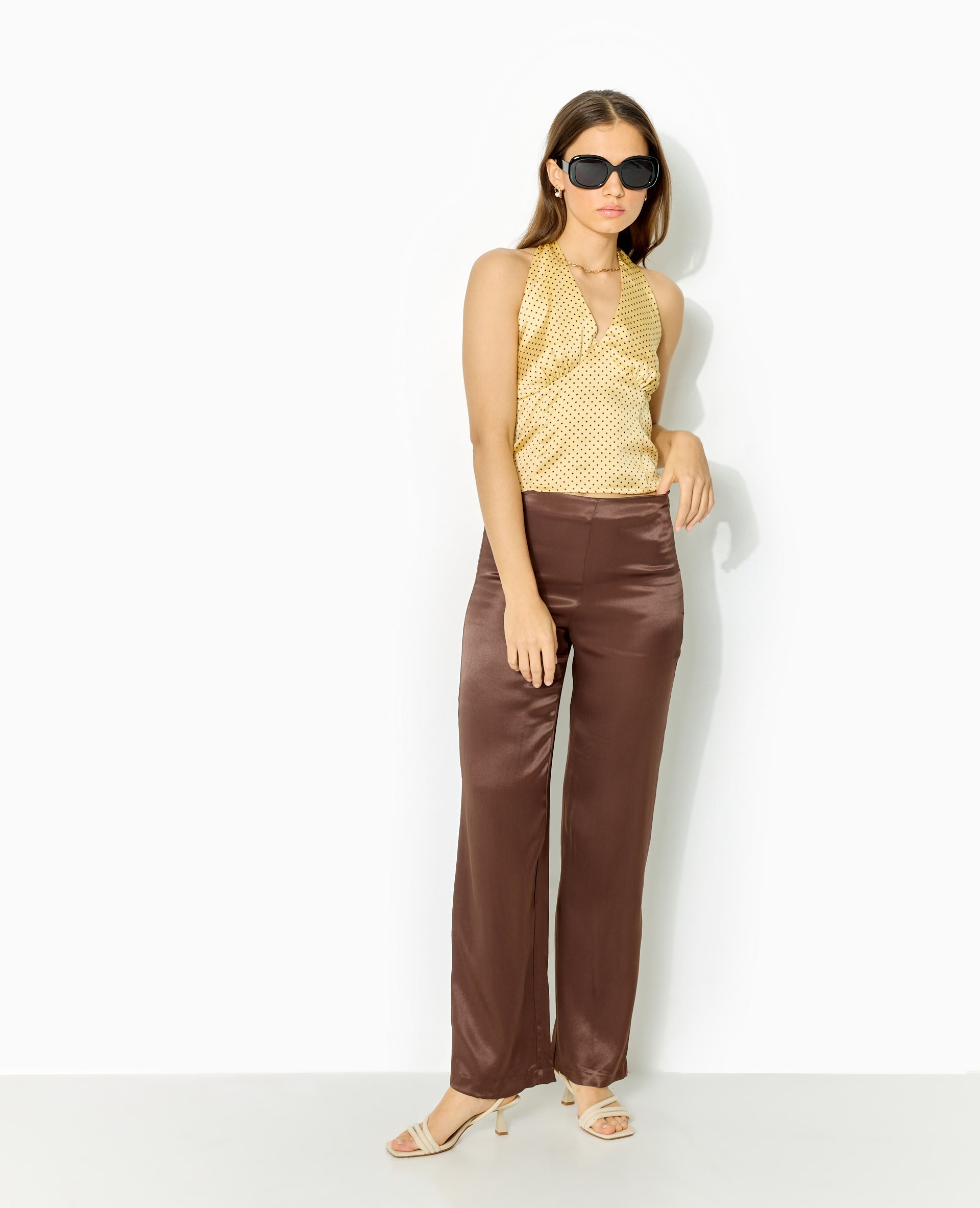 Top dos-nu en satin motif pois