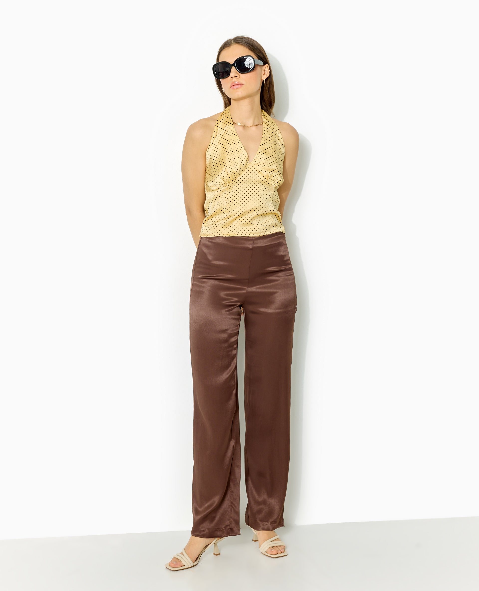 Top dos-nu en satin motif pois