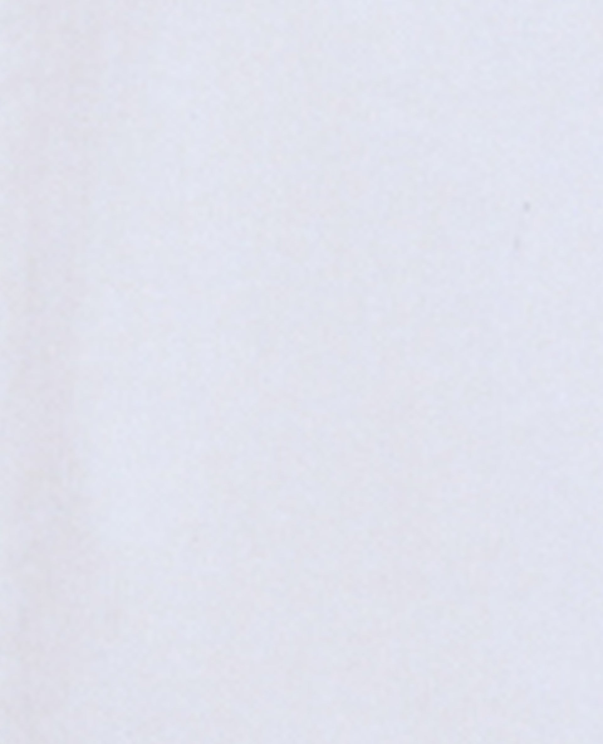Blouse col volanté avec plis et dentelle