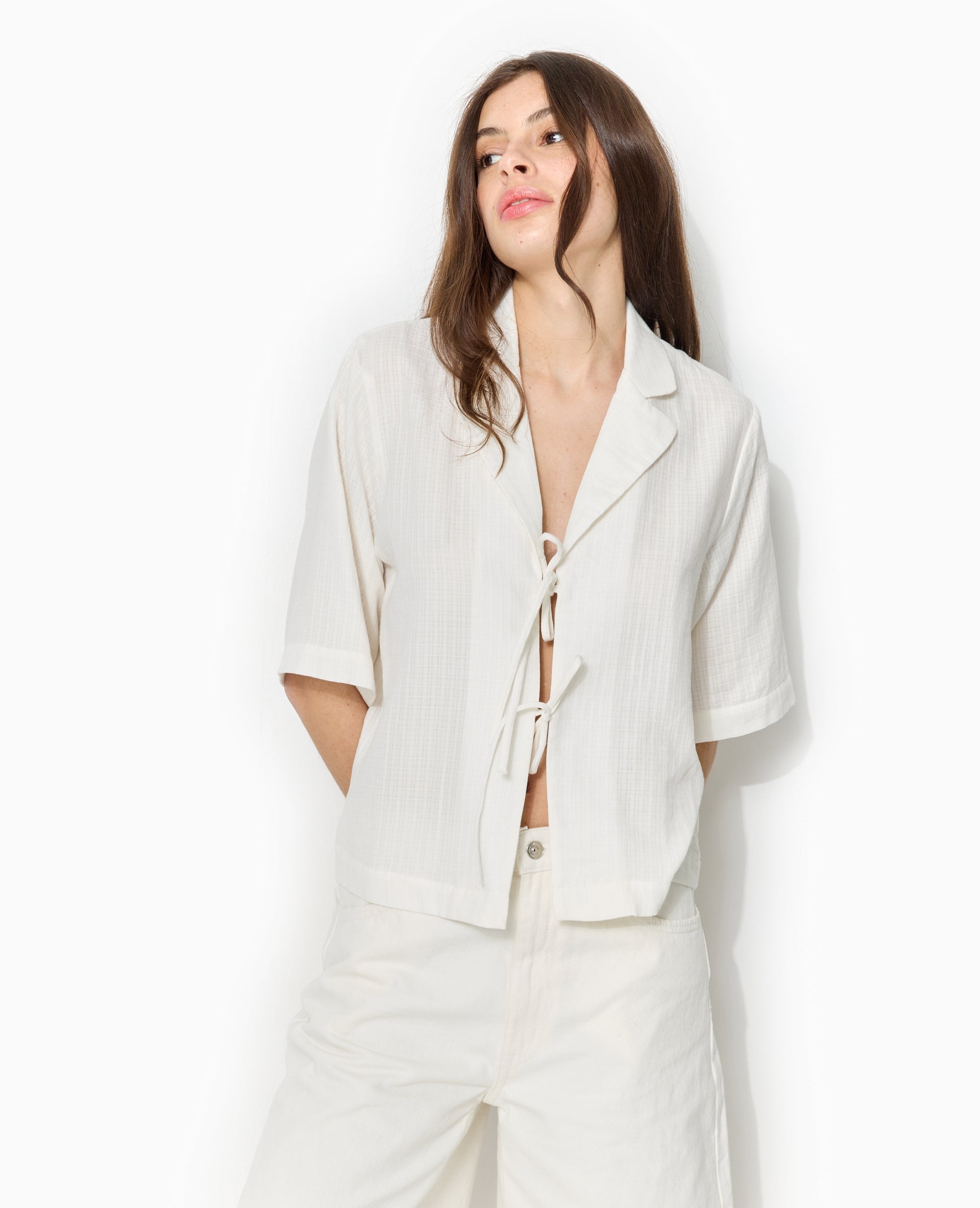 Chemise manches courtes avec liens à nouer