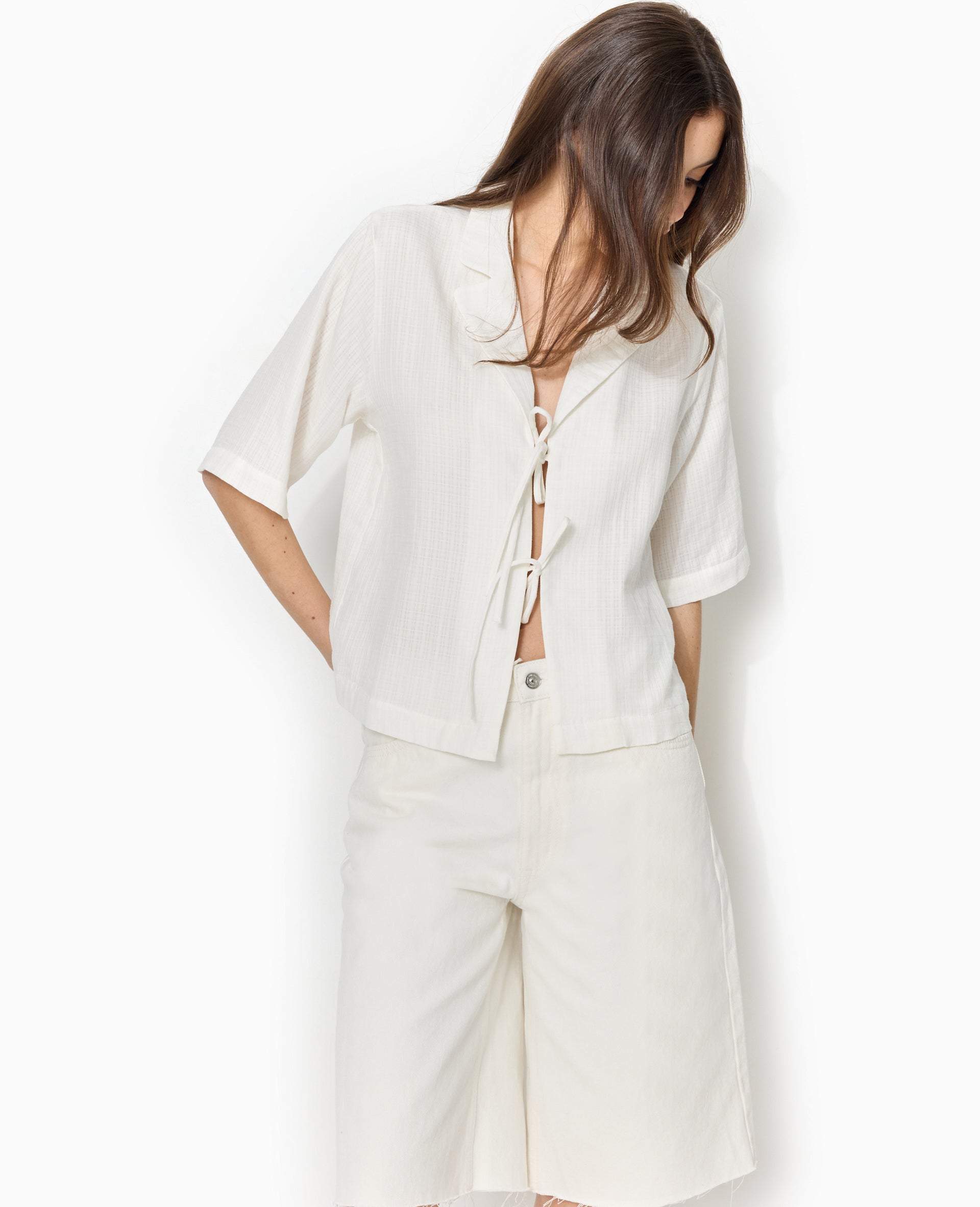 Chemise manches courtes avec liens à nouer