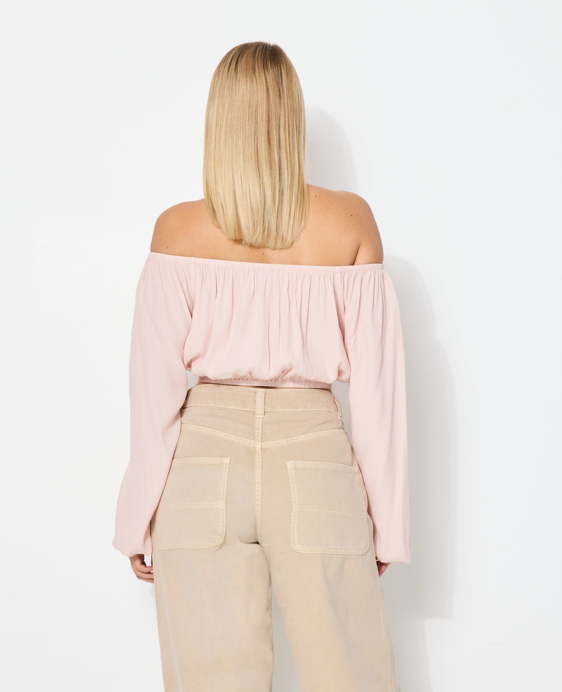 Blouse courte encolure Bardot