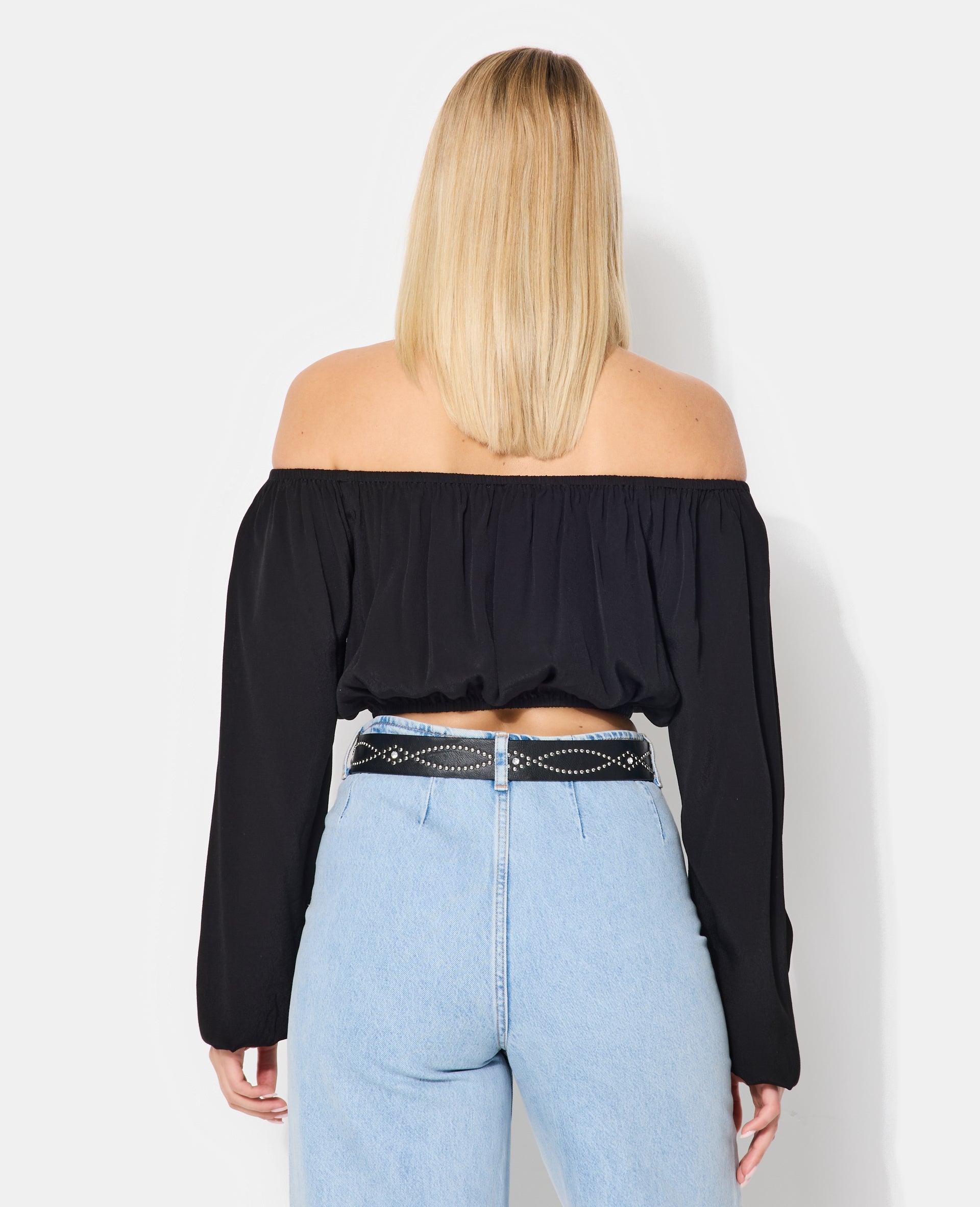 Blouse courte encolure Bardot