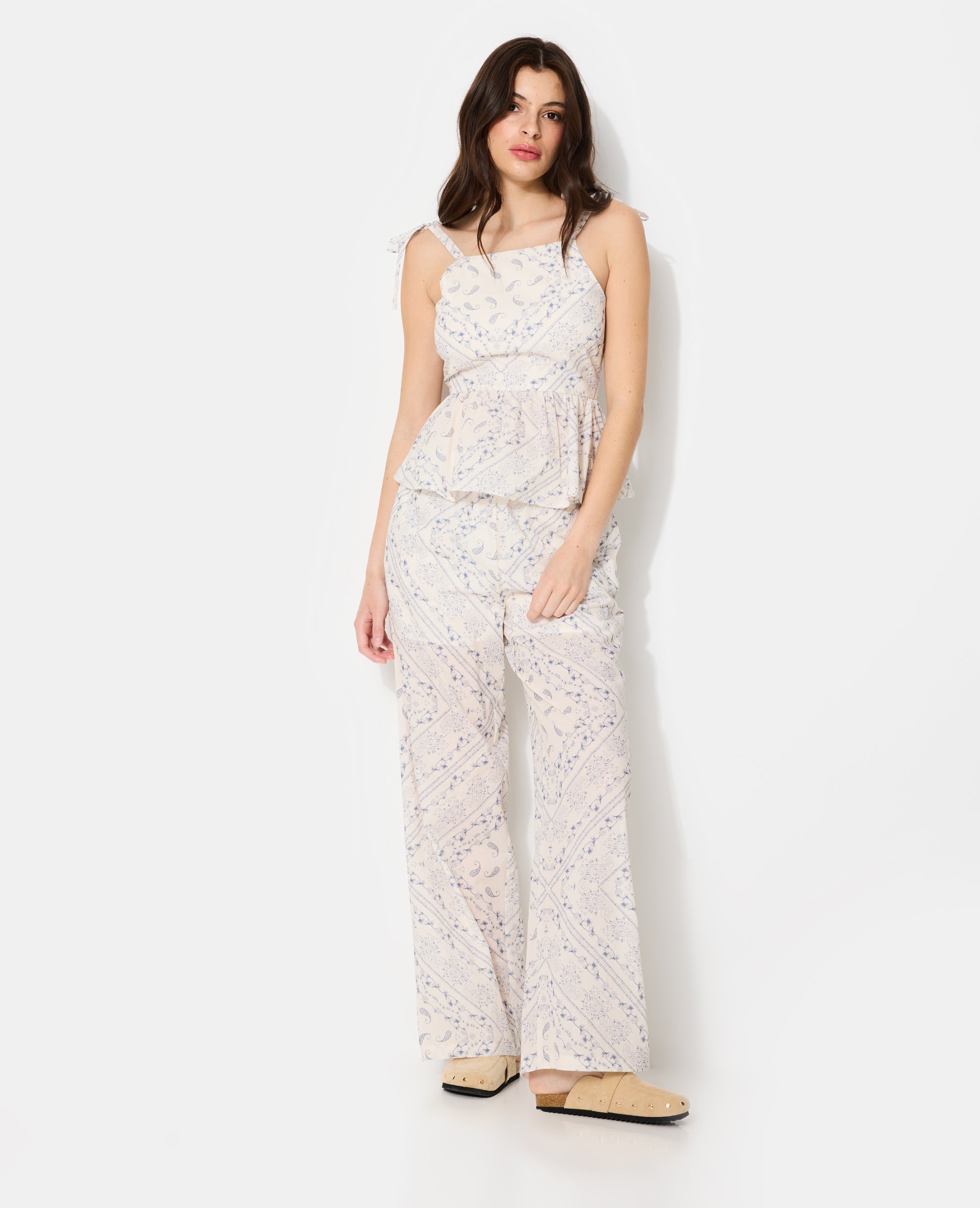 Top peplum motif fleurs et bandana