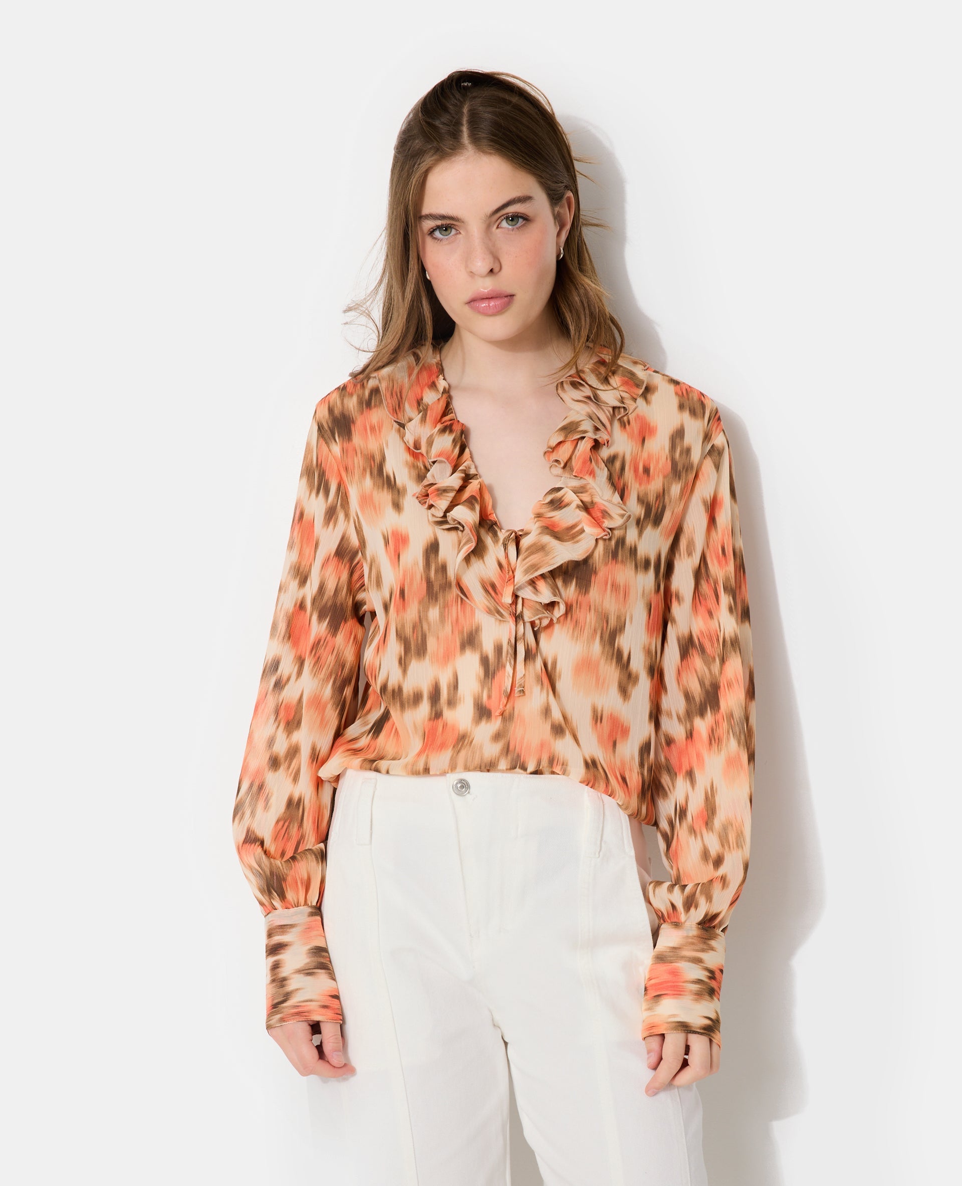 Blouse en voile avec motifs fleurs floues