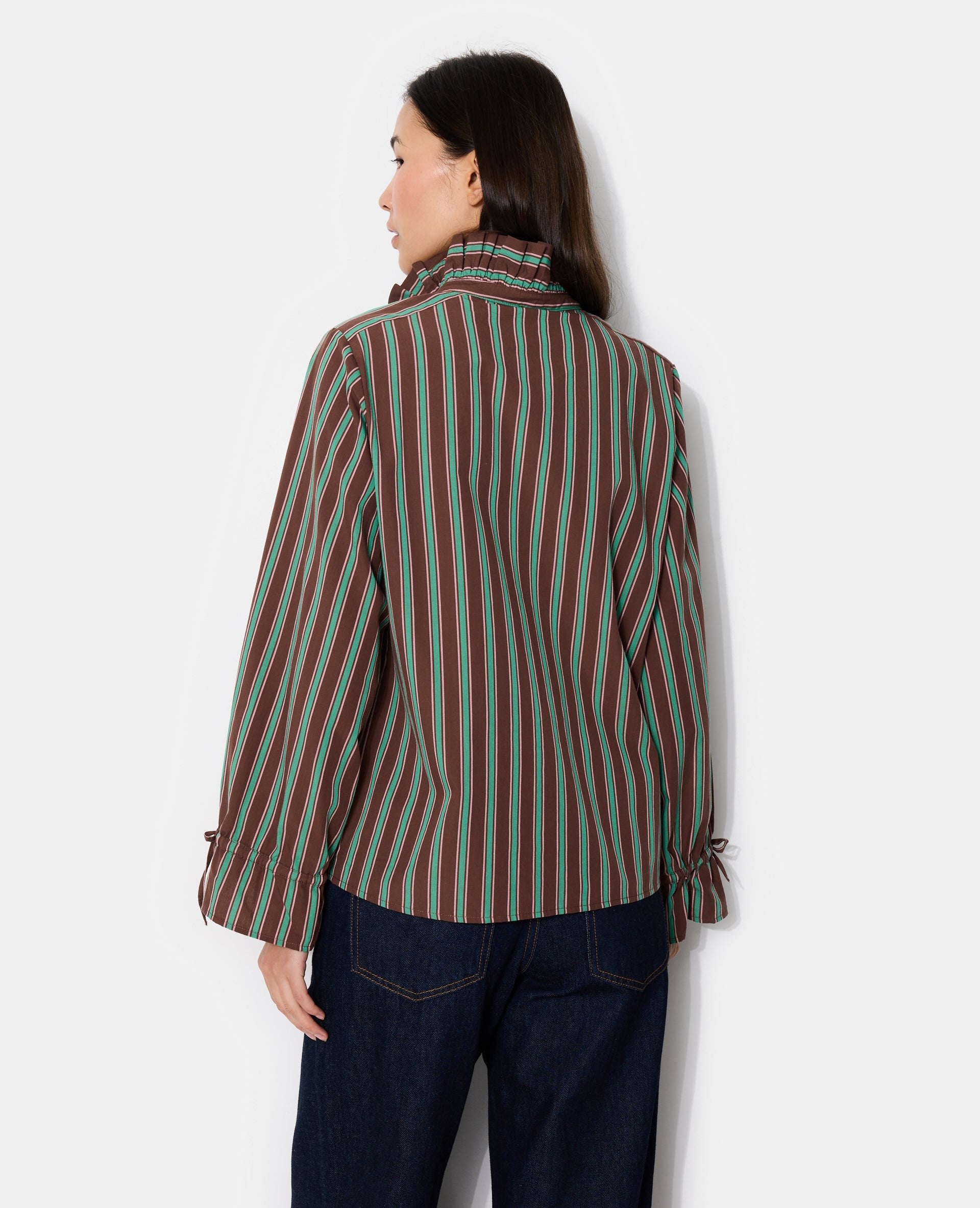 Chemise rayée avec col et manches volantés