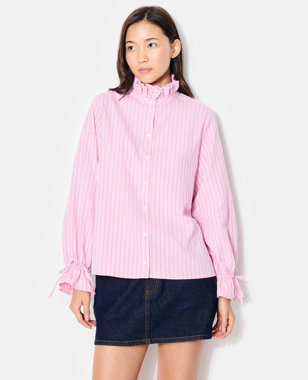 Chemise rayée avec col et manches volantés