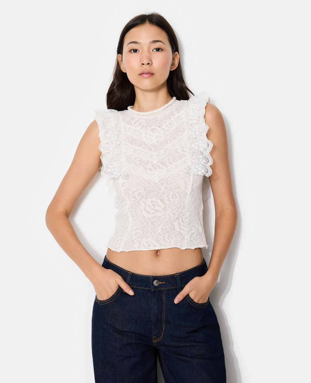 Top en maille ajourée avec dentelle