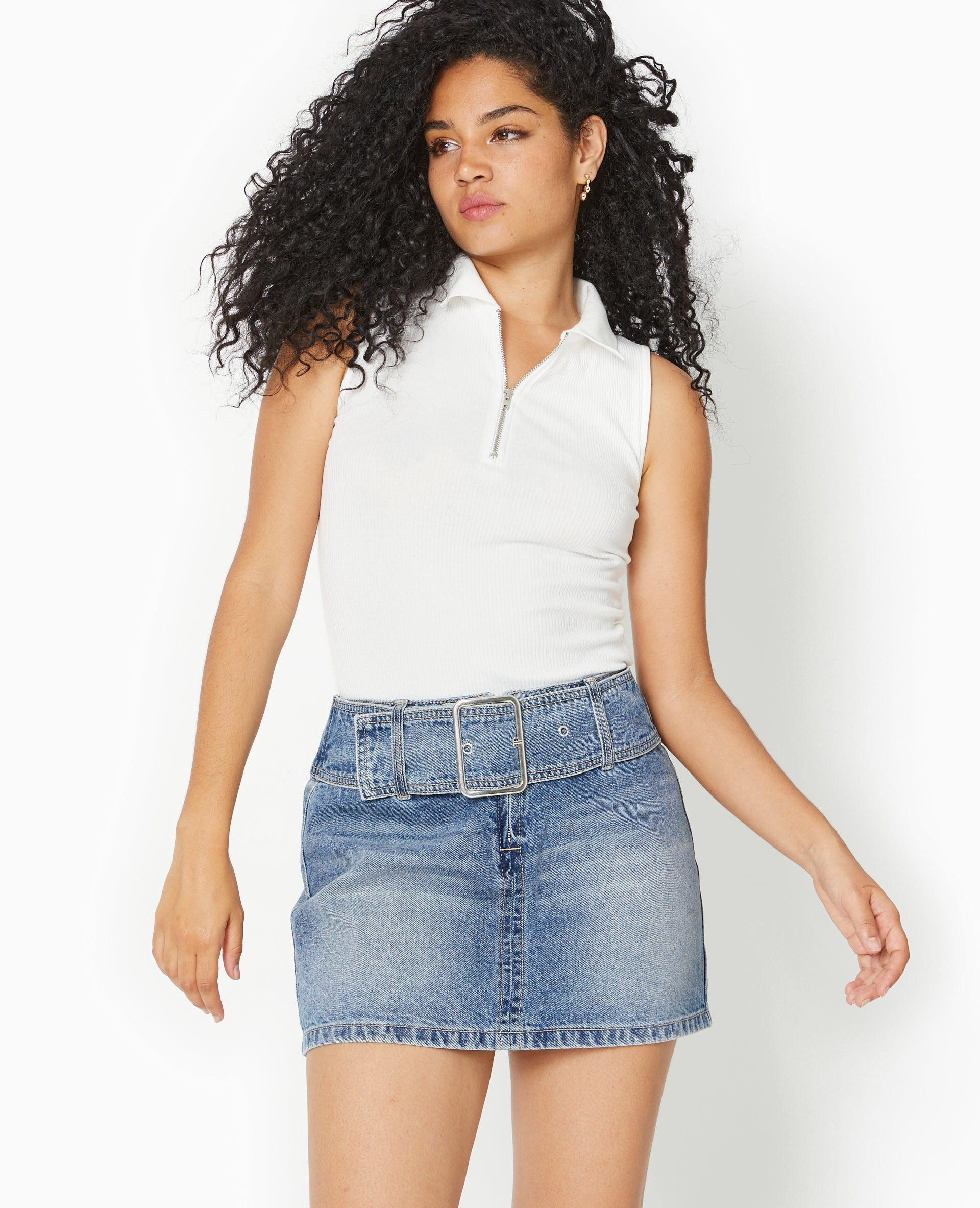 Mini jupe bandeau en jean avec ceinture large