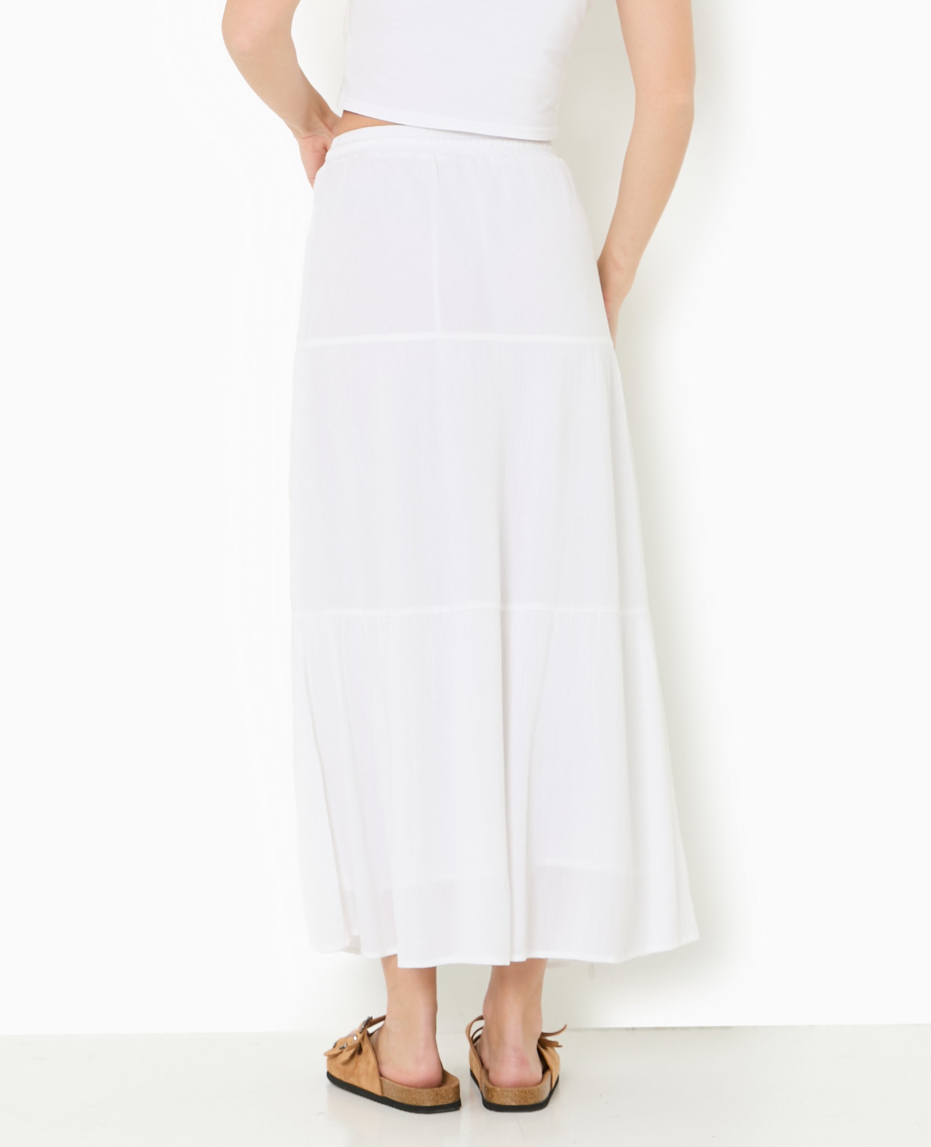 Jupon long à étages avec ceinture élastiquée