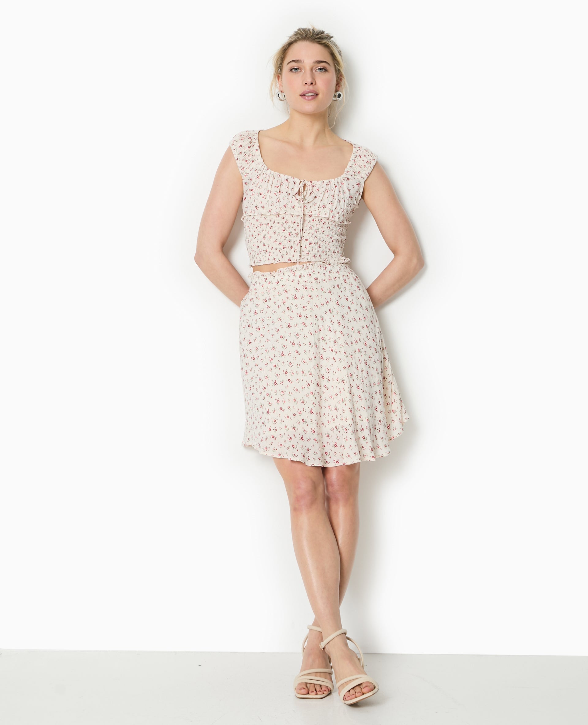 Jupe patineuse avec petites fleurs