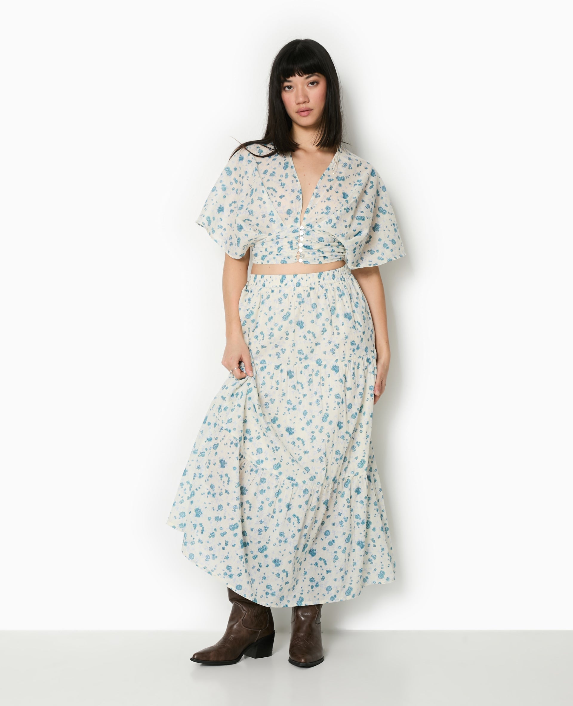 Jupe longue à étages motif fleurs