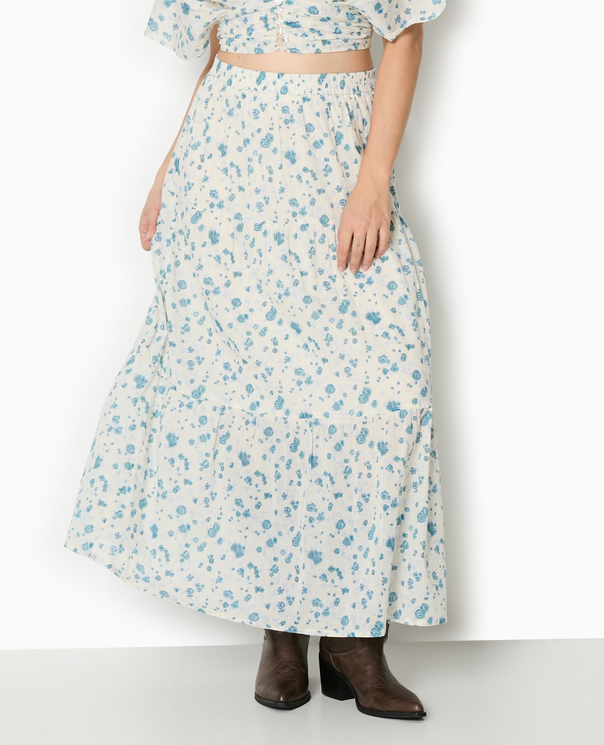 Jupe longue à étages motif fleurs