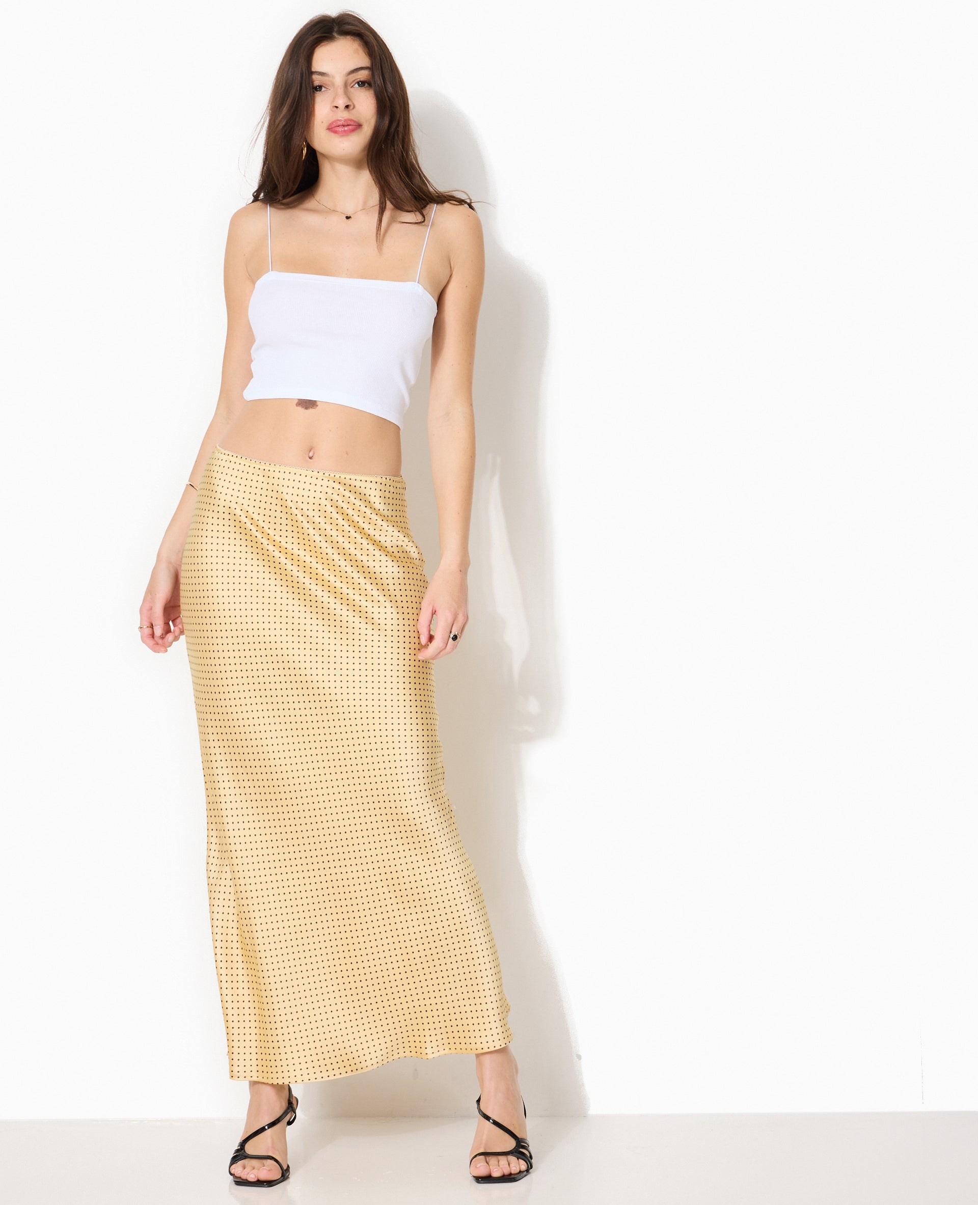 Jupe longue en satin motif pois