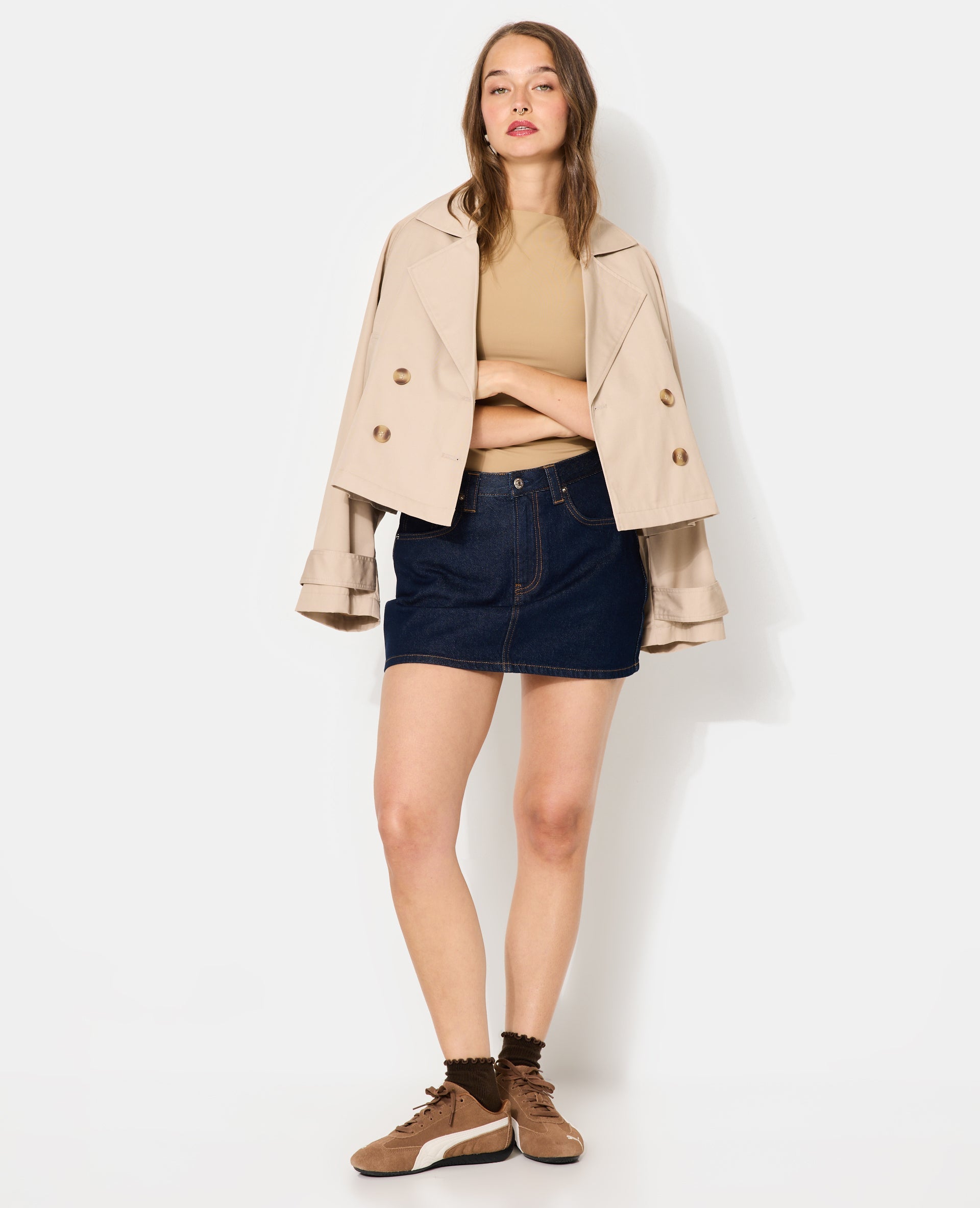 Mini jupe-short taille basse en jean