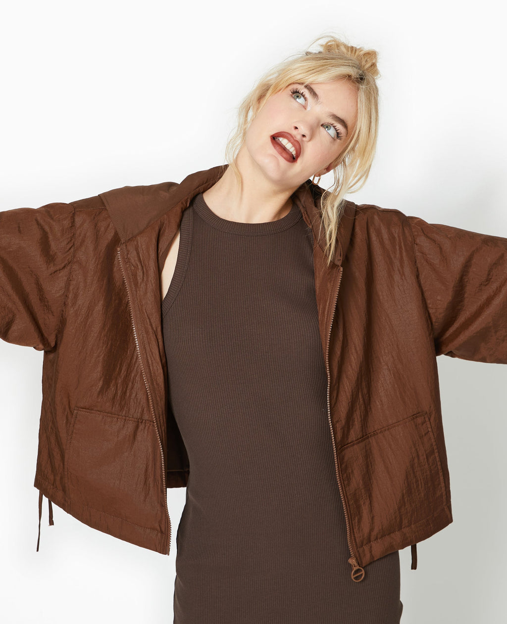 Robe débardeur courte en maille côtelée