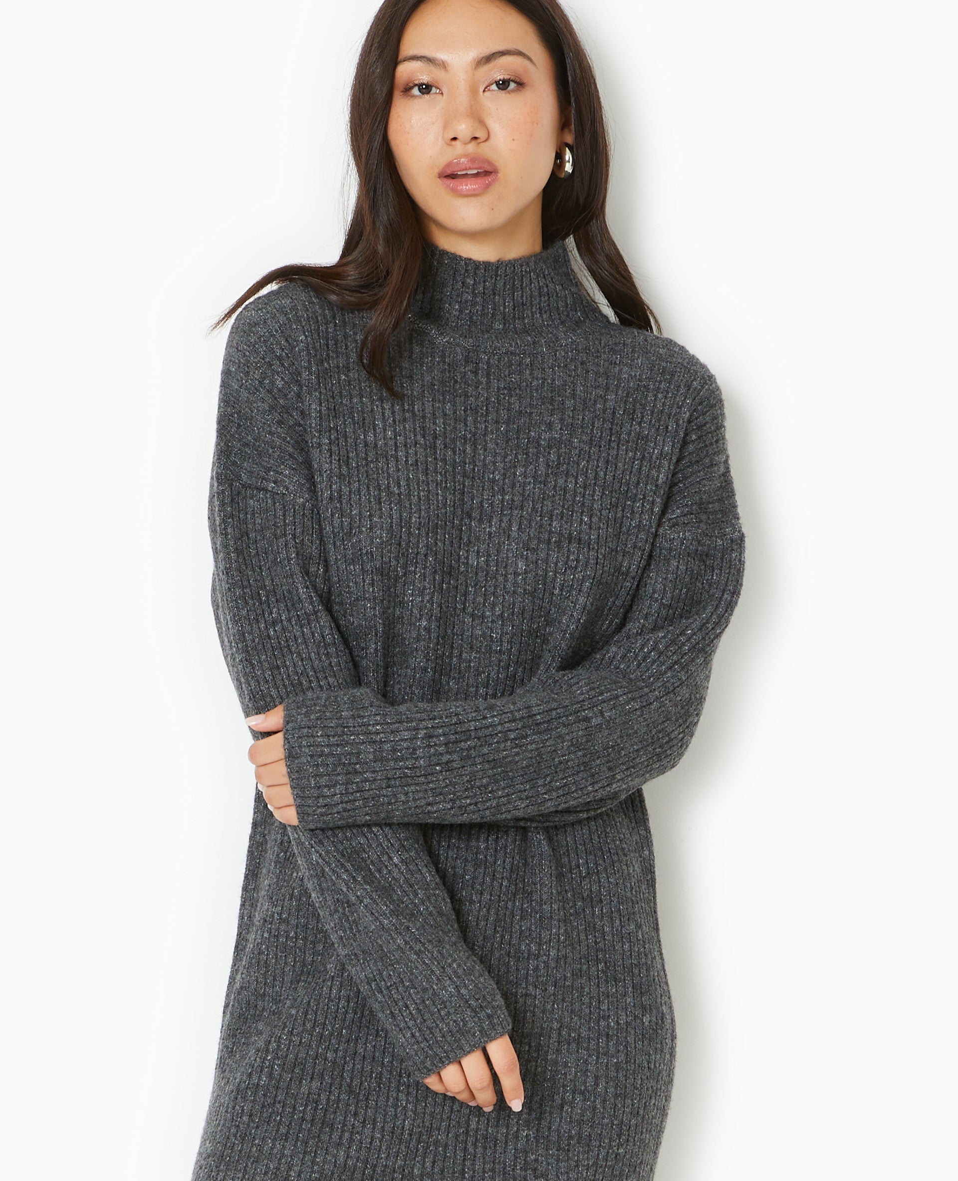 Robe courte en maille côtelée