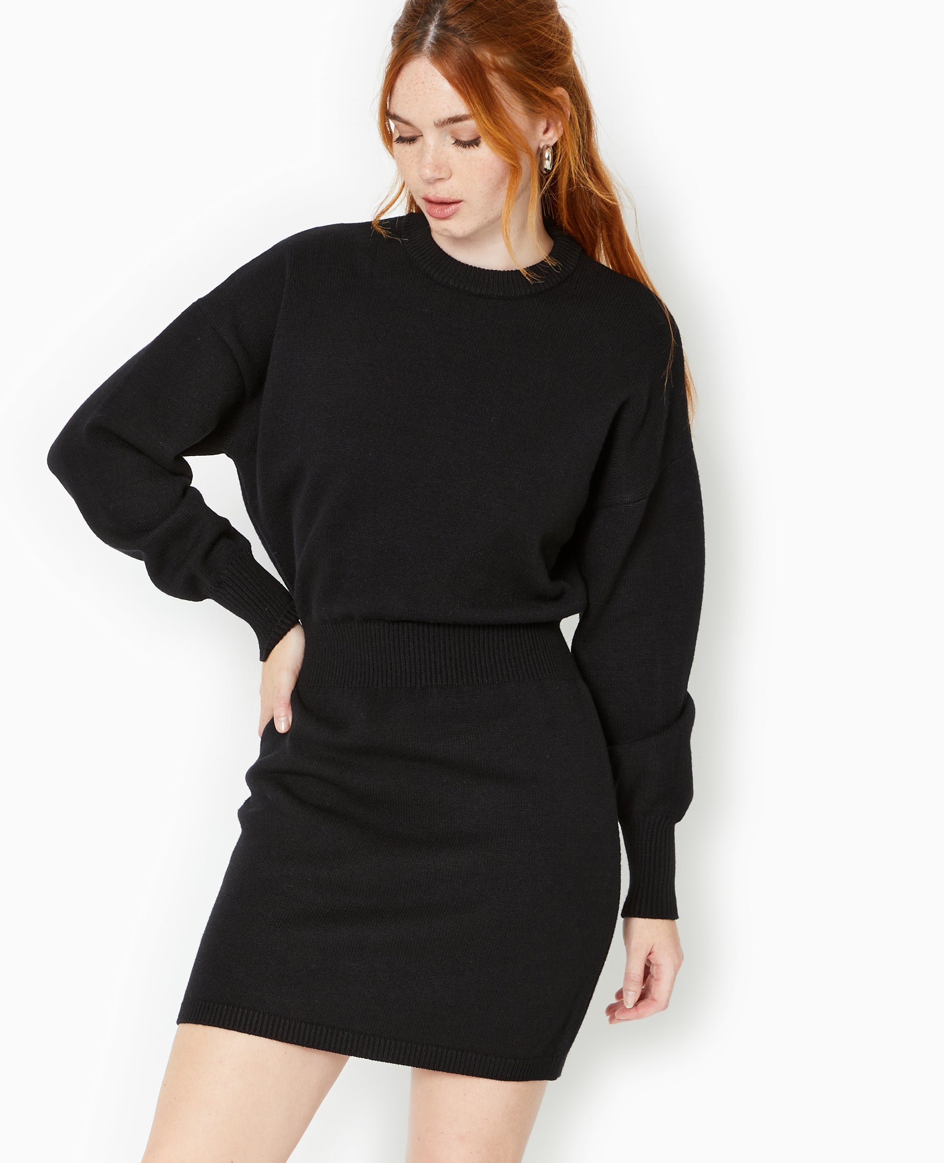 Robe en maille avec taille marquée