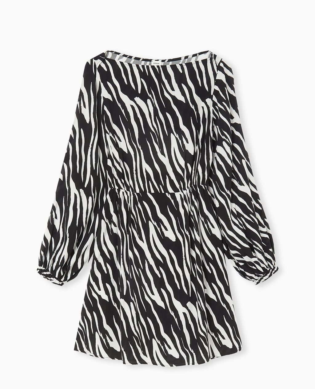 Robe courte avec découpe dos