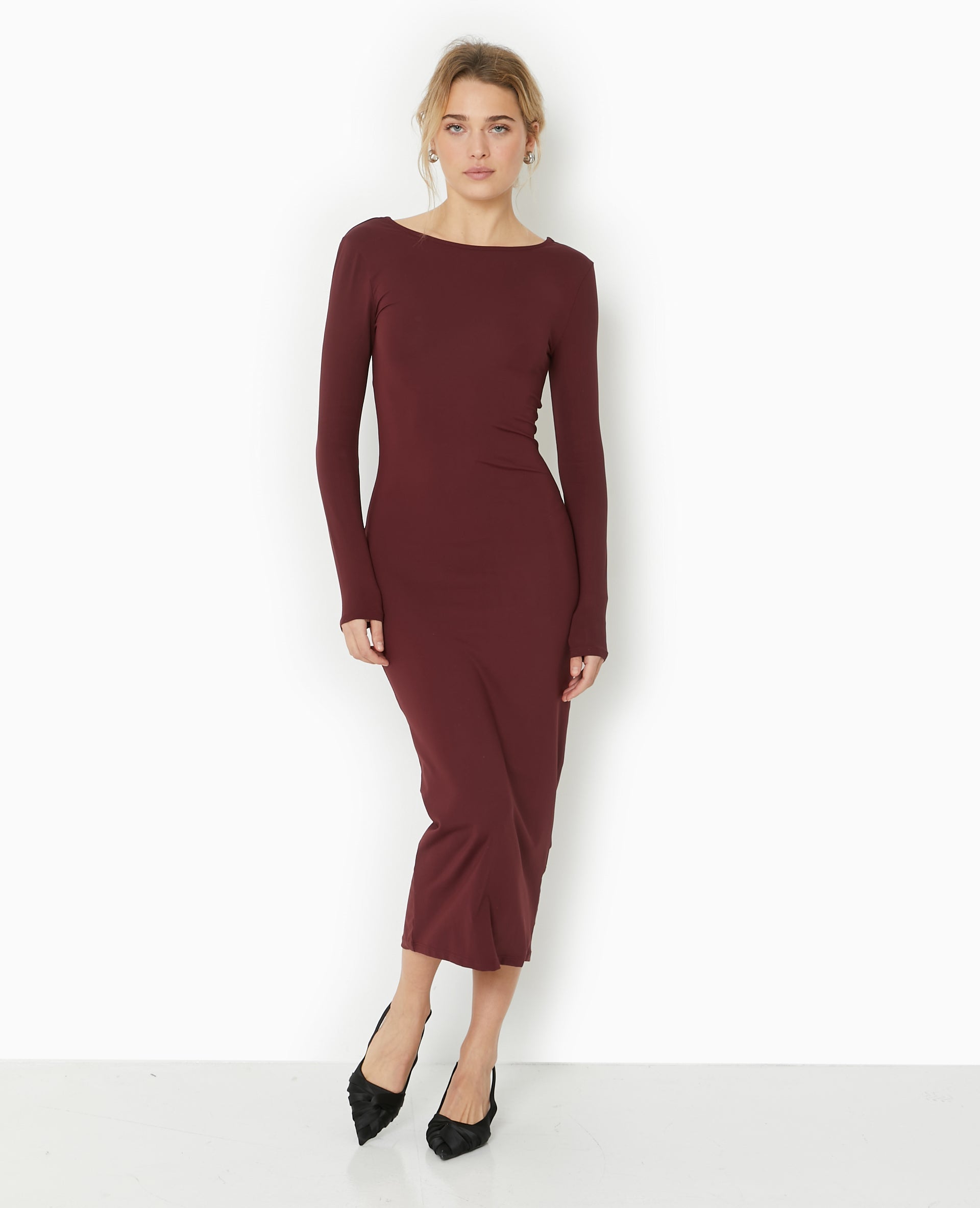 Robe longue en maille stretch dos ouvert