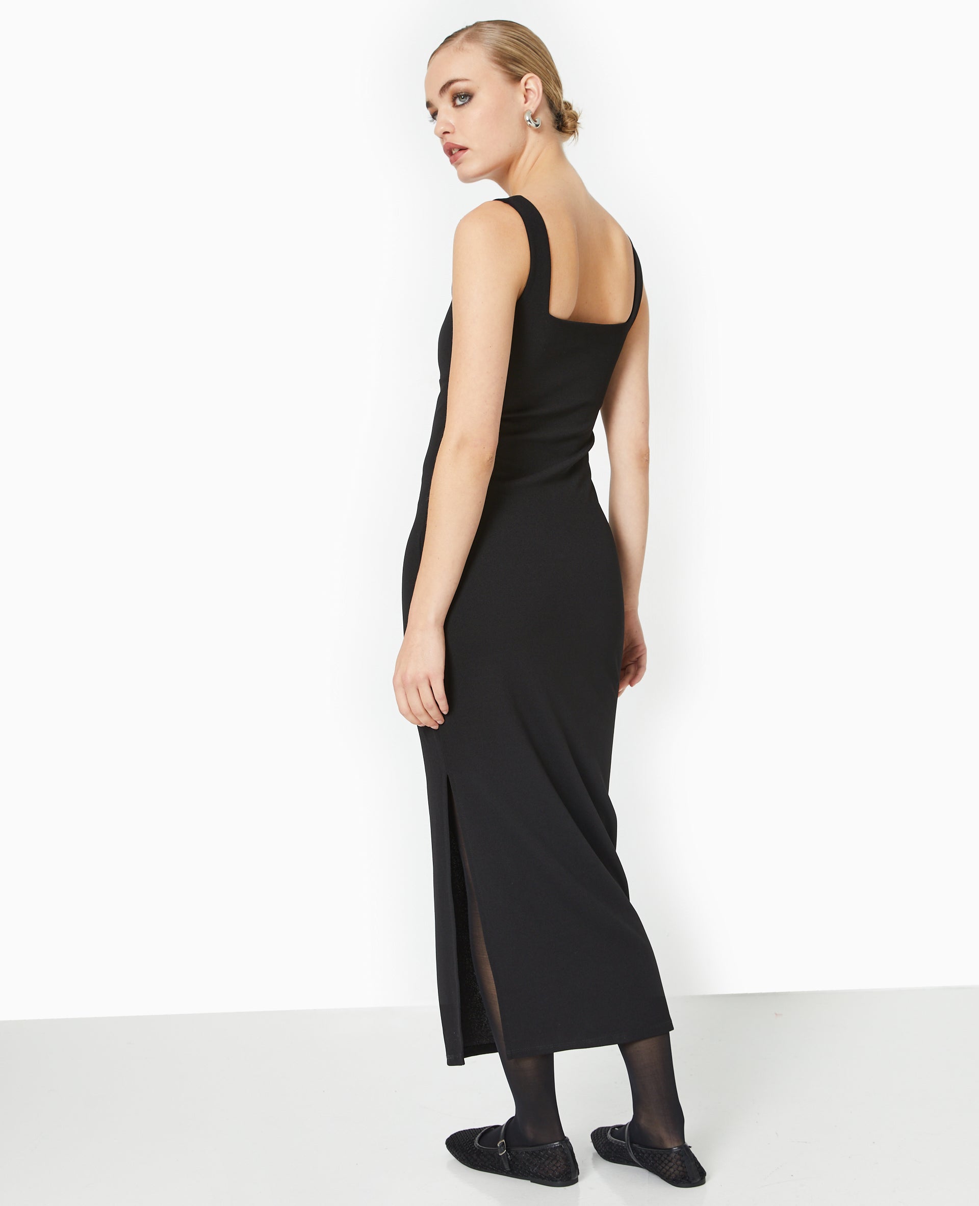 Robe longue à bretelles encolure carrée