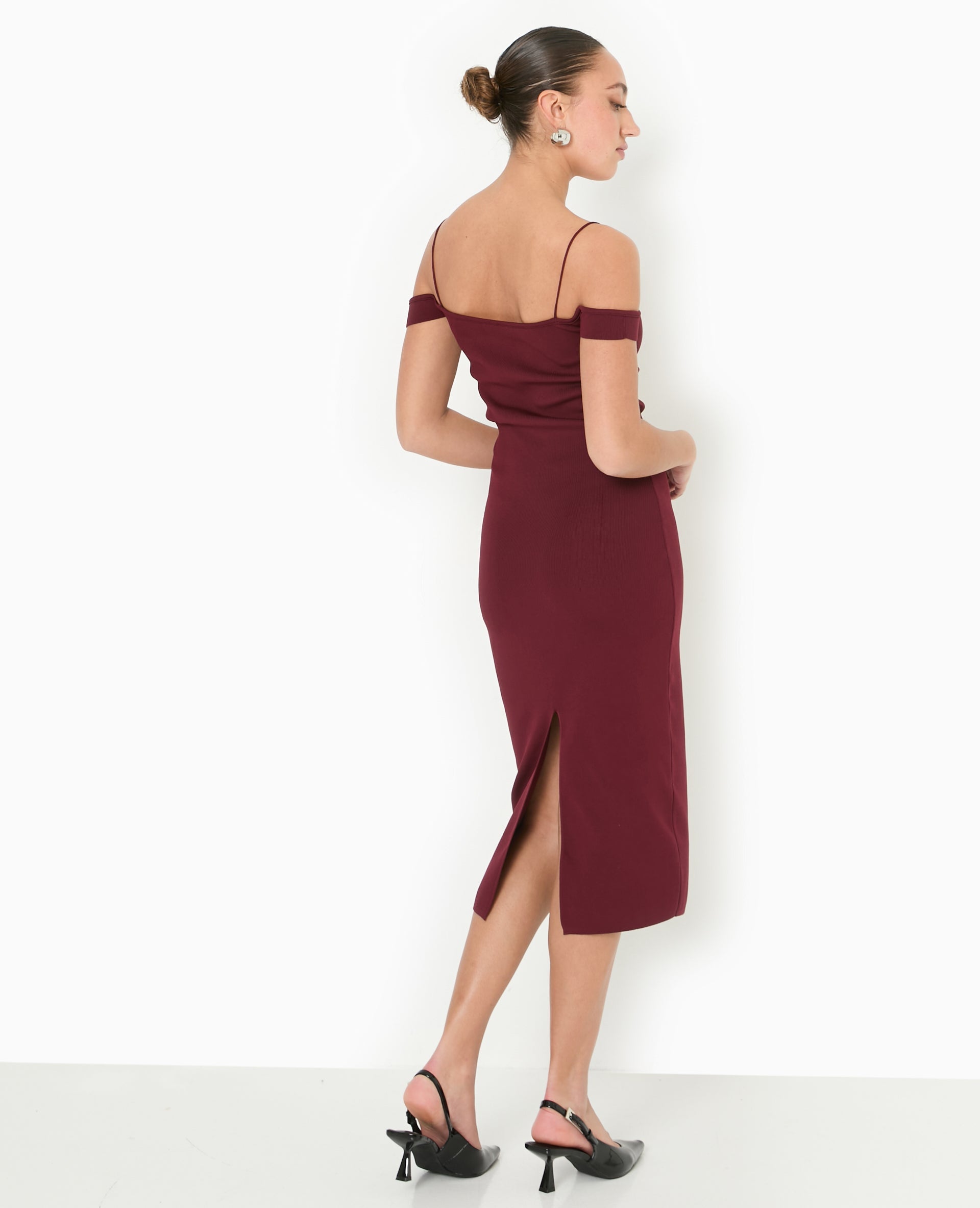 Robe en maille encolure Bardot