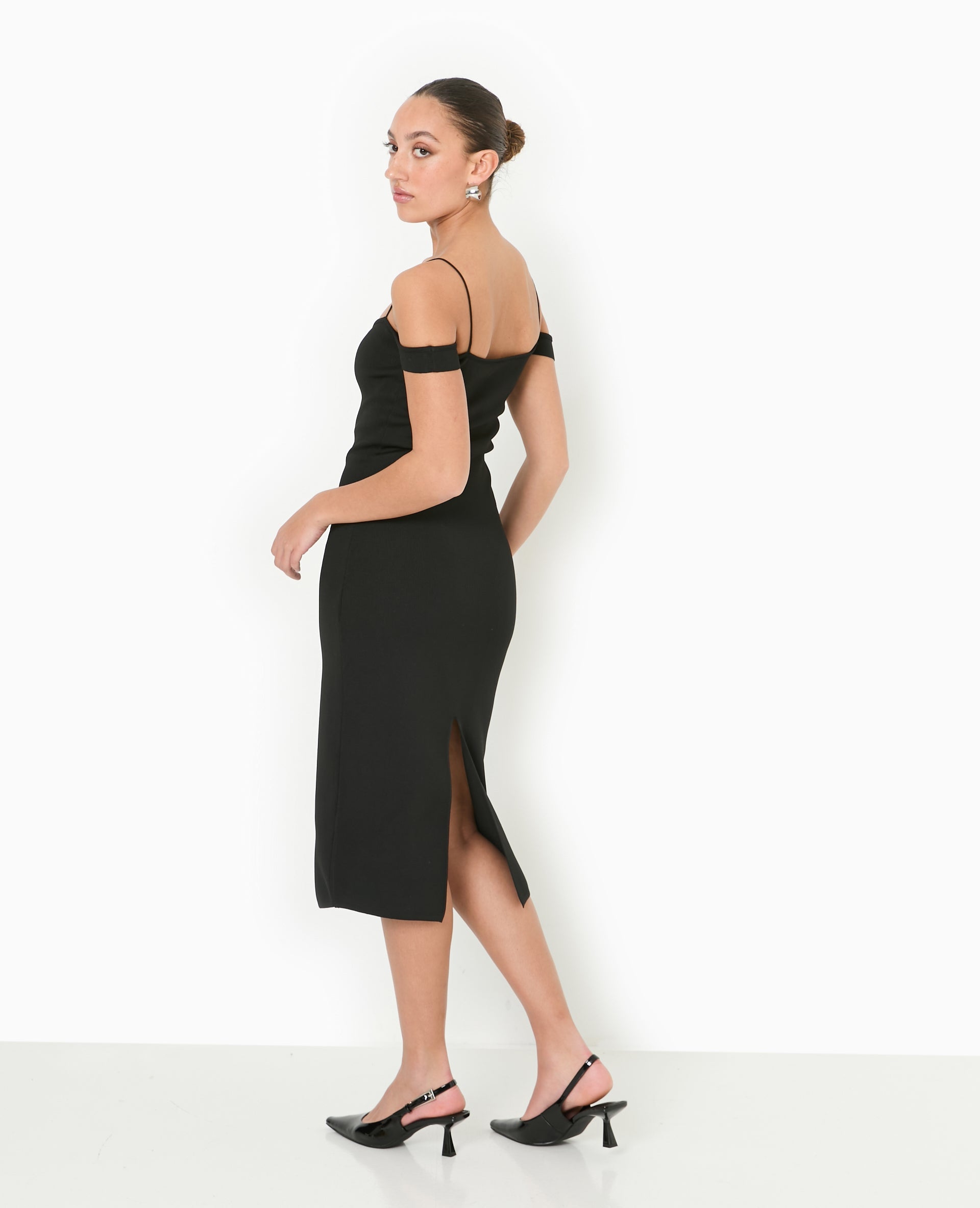 Robe en maille encolure Bardot