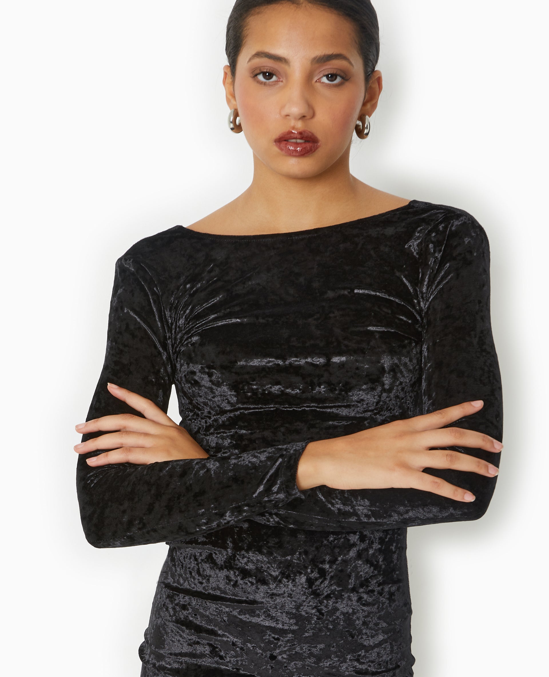 Robe longue en velours avec encolure carrée dos