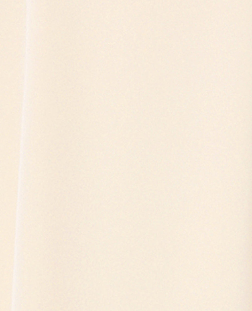 Robe longue et évasée en tissu satiné