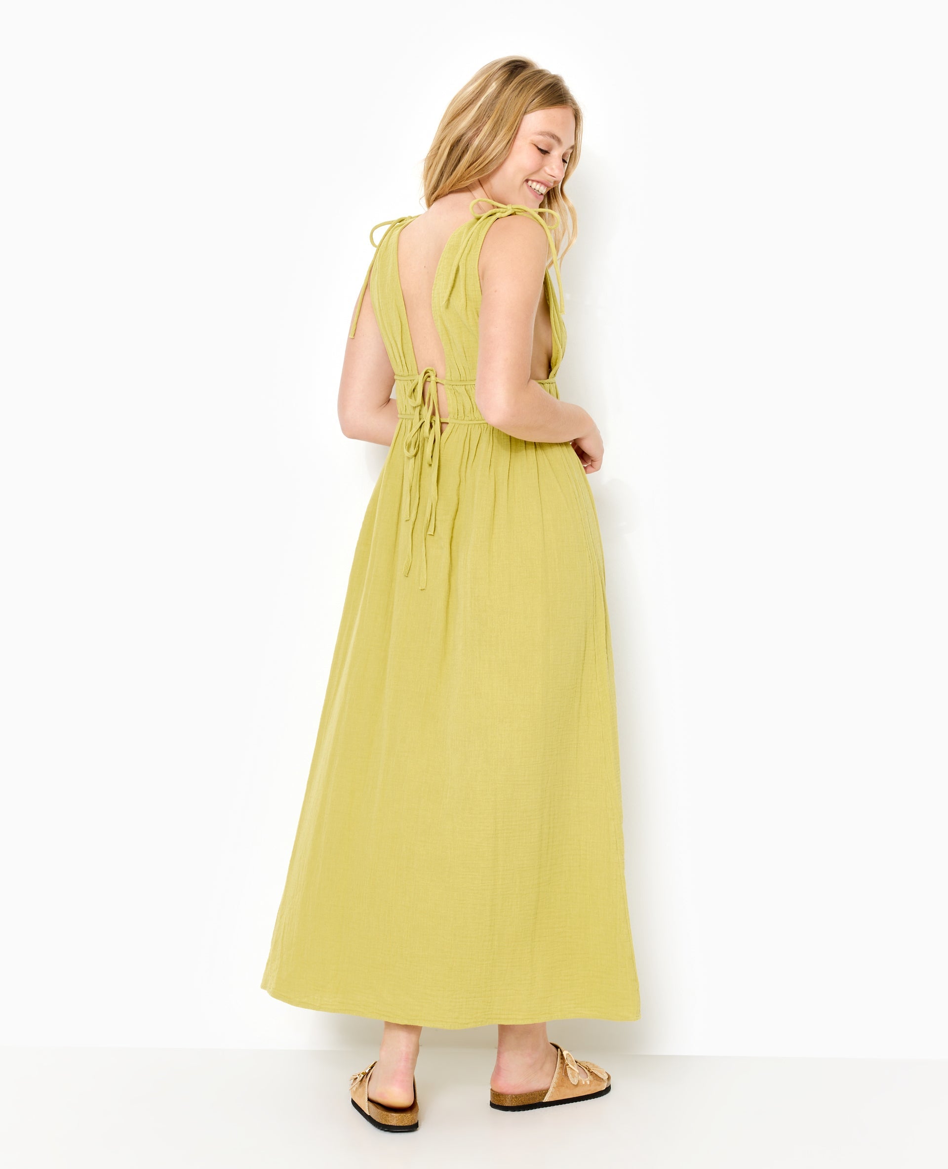 Robe longue en gaze de coton avec nouettes