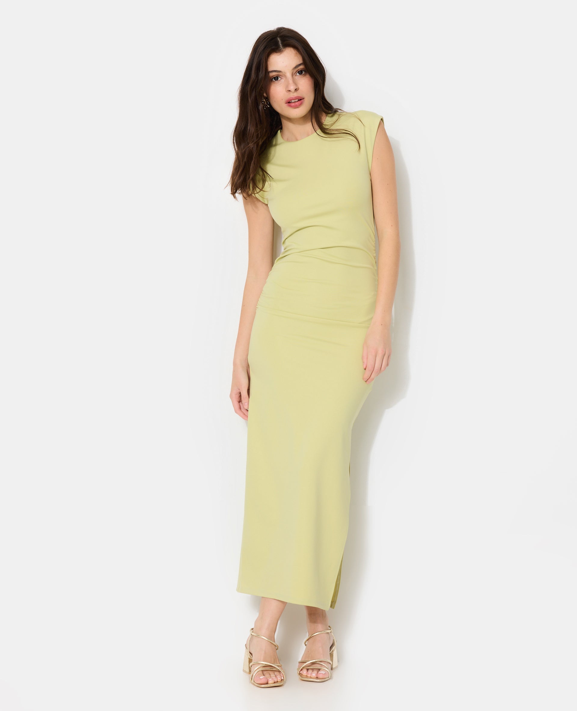 Robe longue sans manches avec fronces