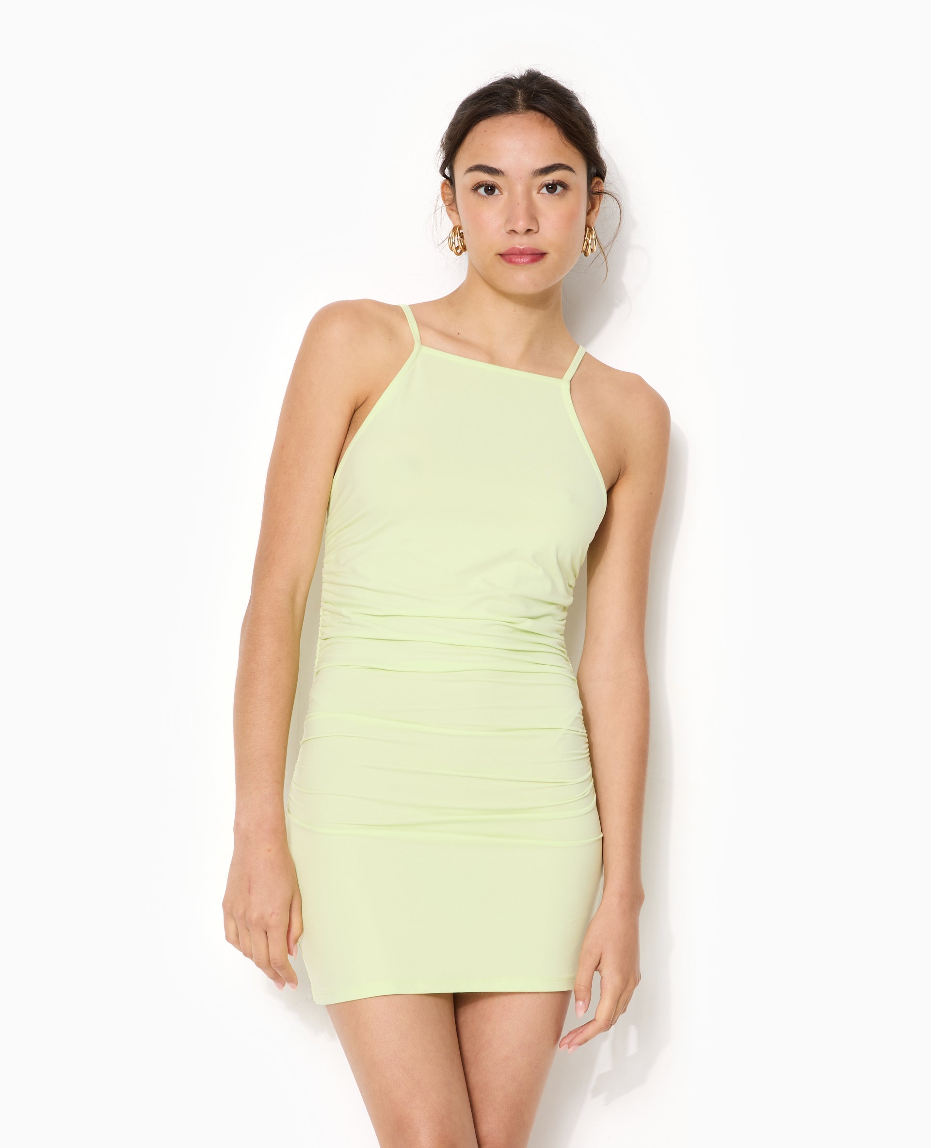 Robe courte en maille extensible avec fronces