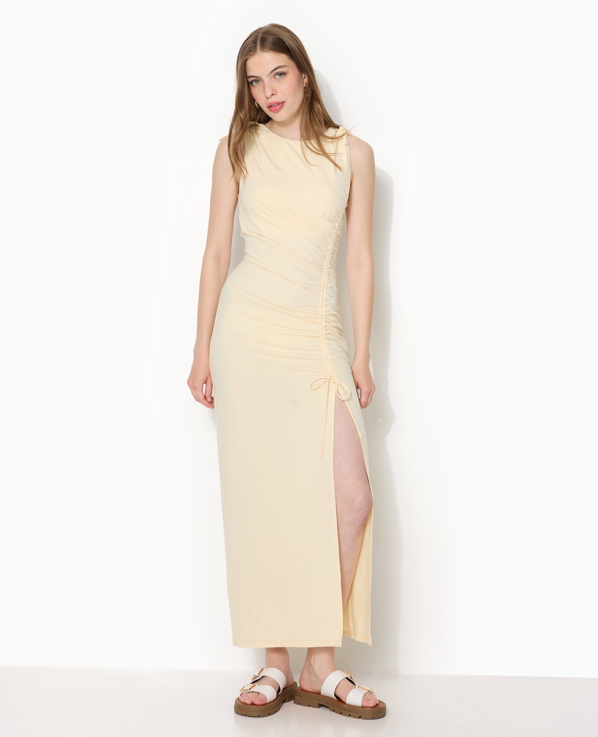 Robe longue avec liens coulissés et fronces
