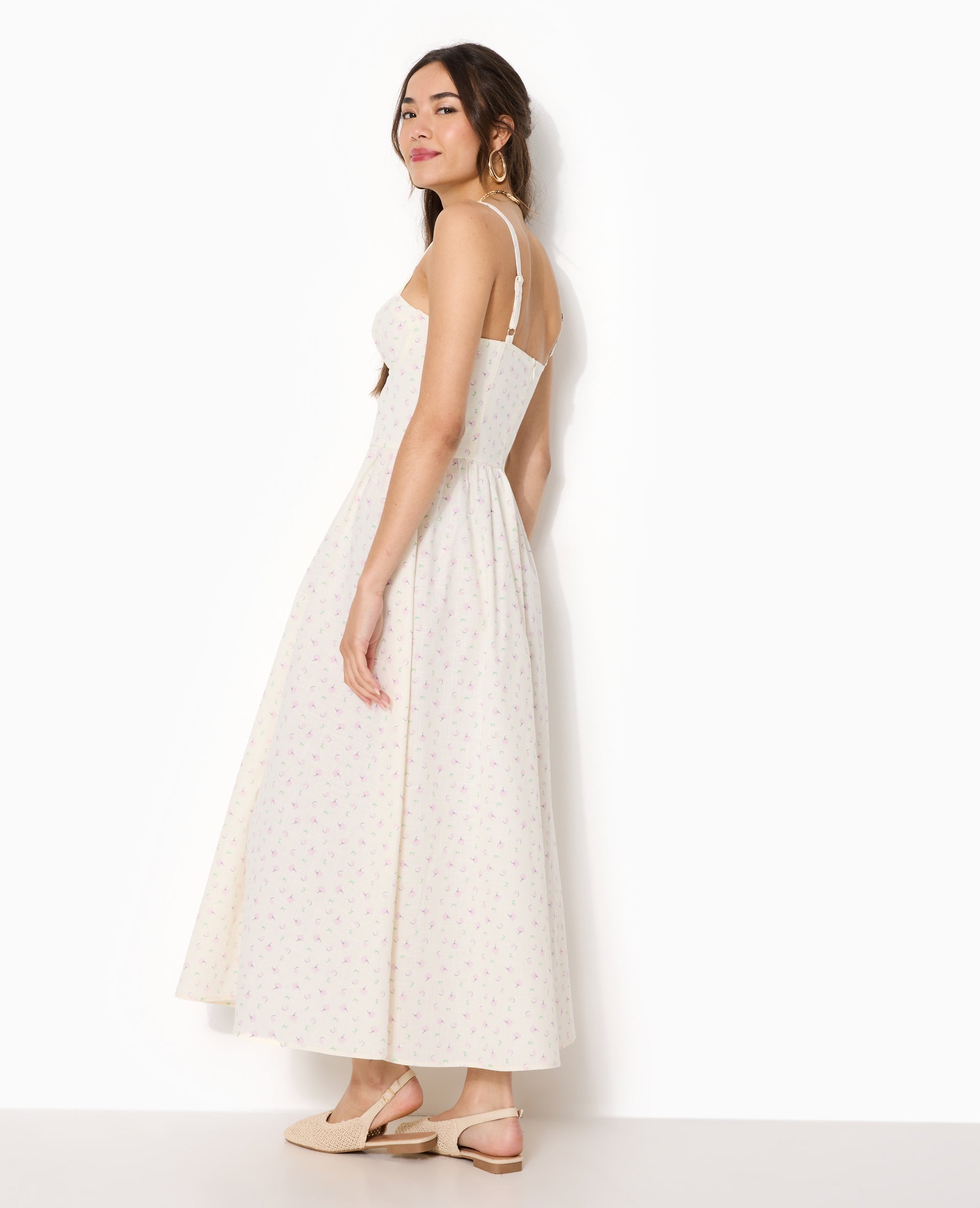 Robe longue encolure balconnet motif fleurs