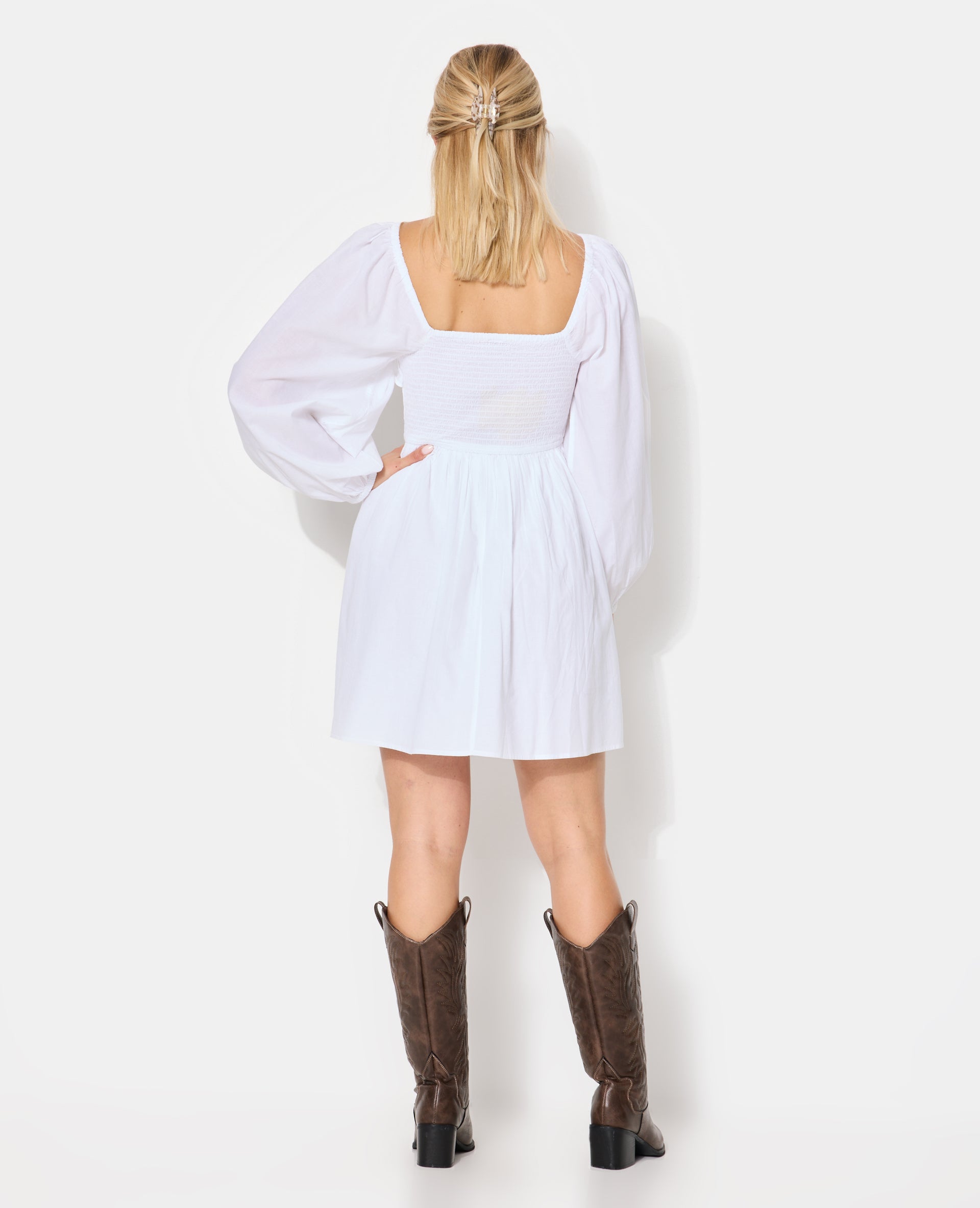 Robe courte en popeline avec manches ballons