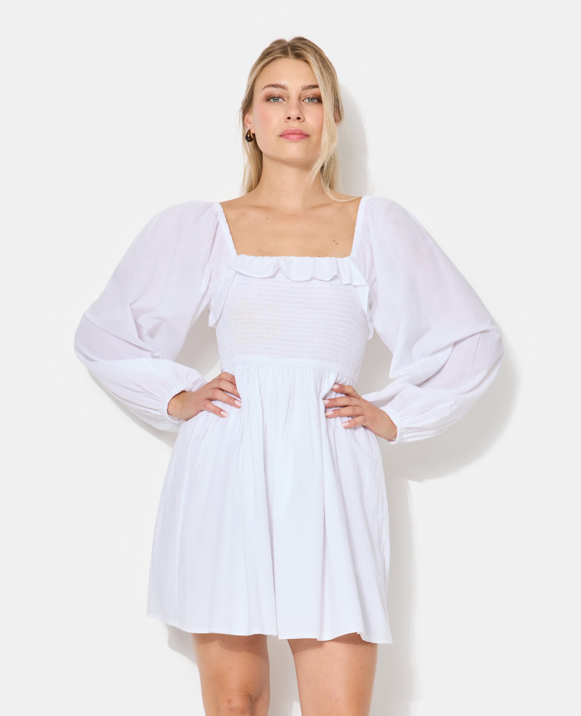 Robe courte en popeline avec manches ballons