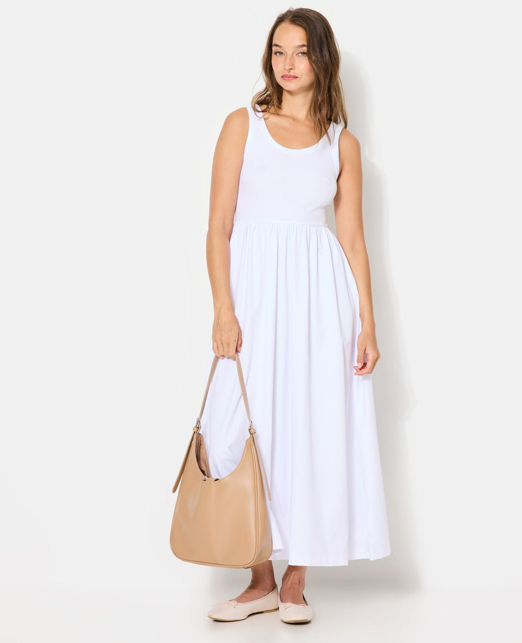 Robe longue haut débardeur et bas évasé