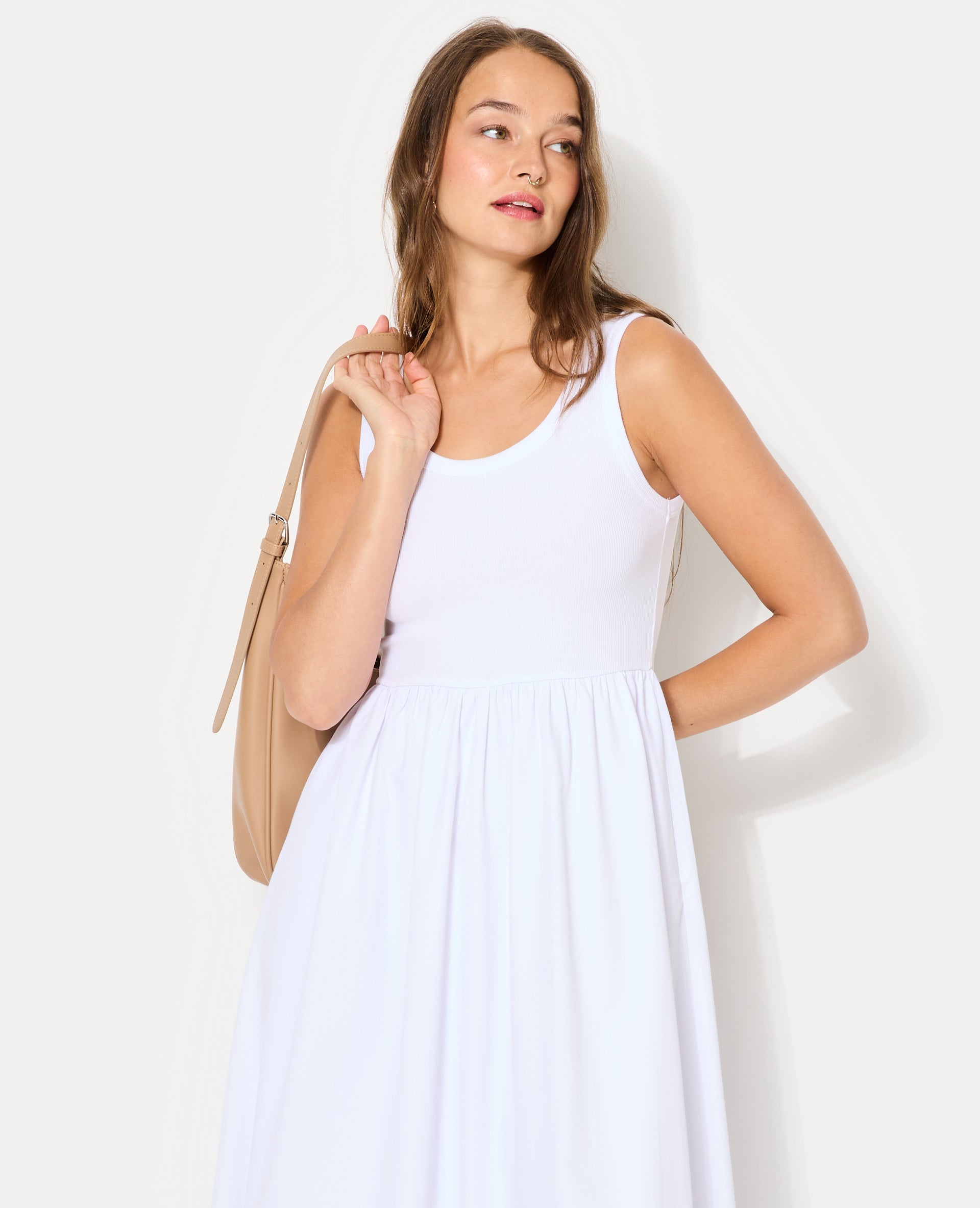 Robe longue haut débardeur et bas évasé