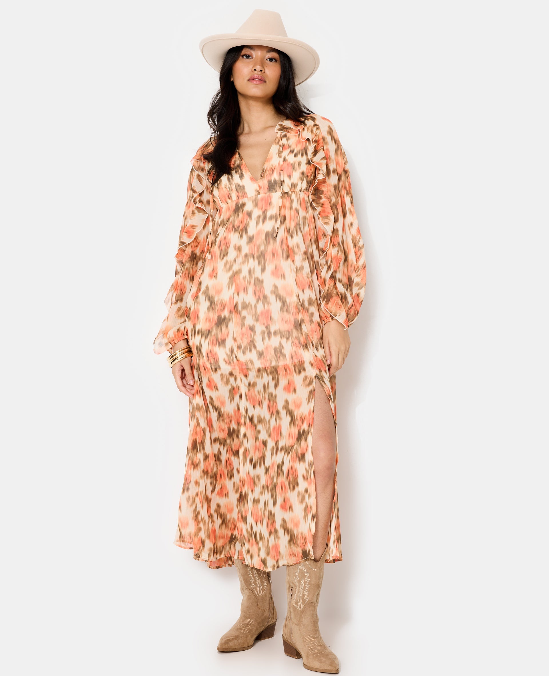 Robe longue en voile avec volants motif fleurs floues
