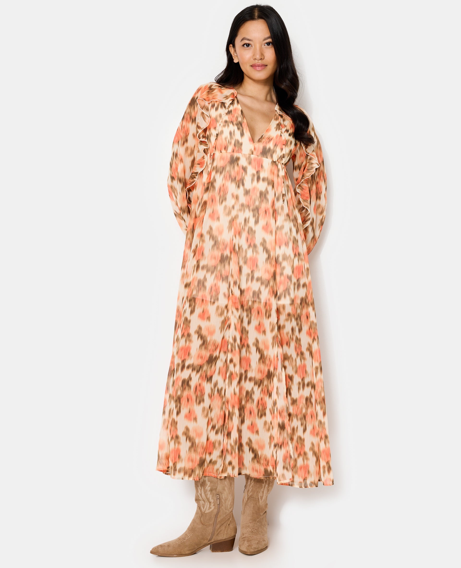 Robe longue en voile avec volants motif fleurs floues