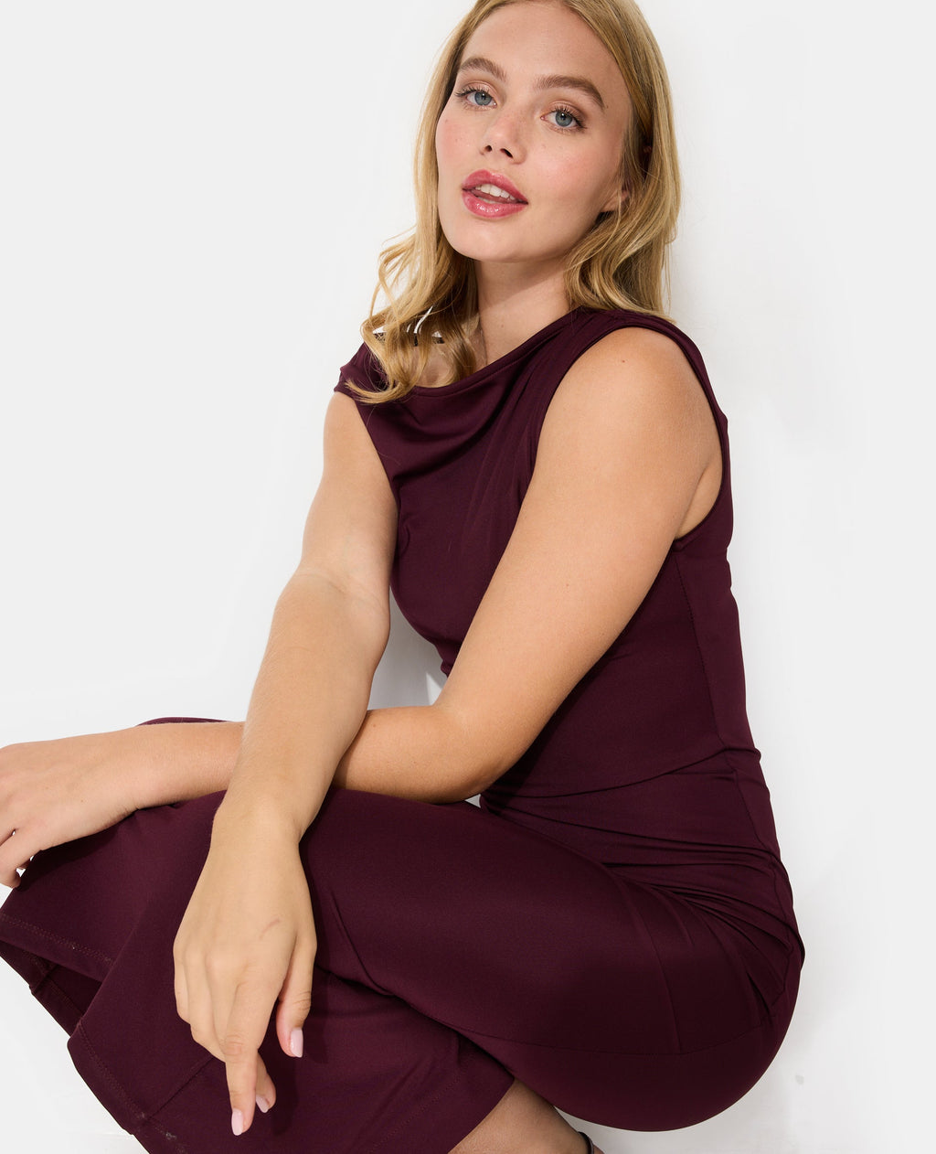 Robe longue en maille stretch avec fronces