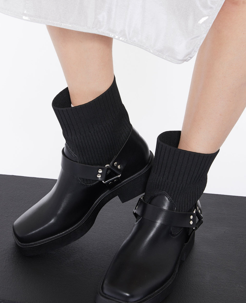 Boots bi-matière bouts carrés