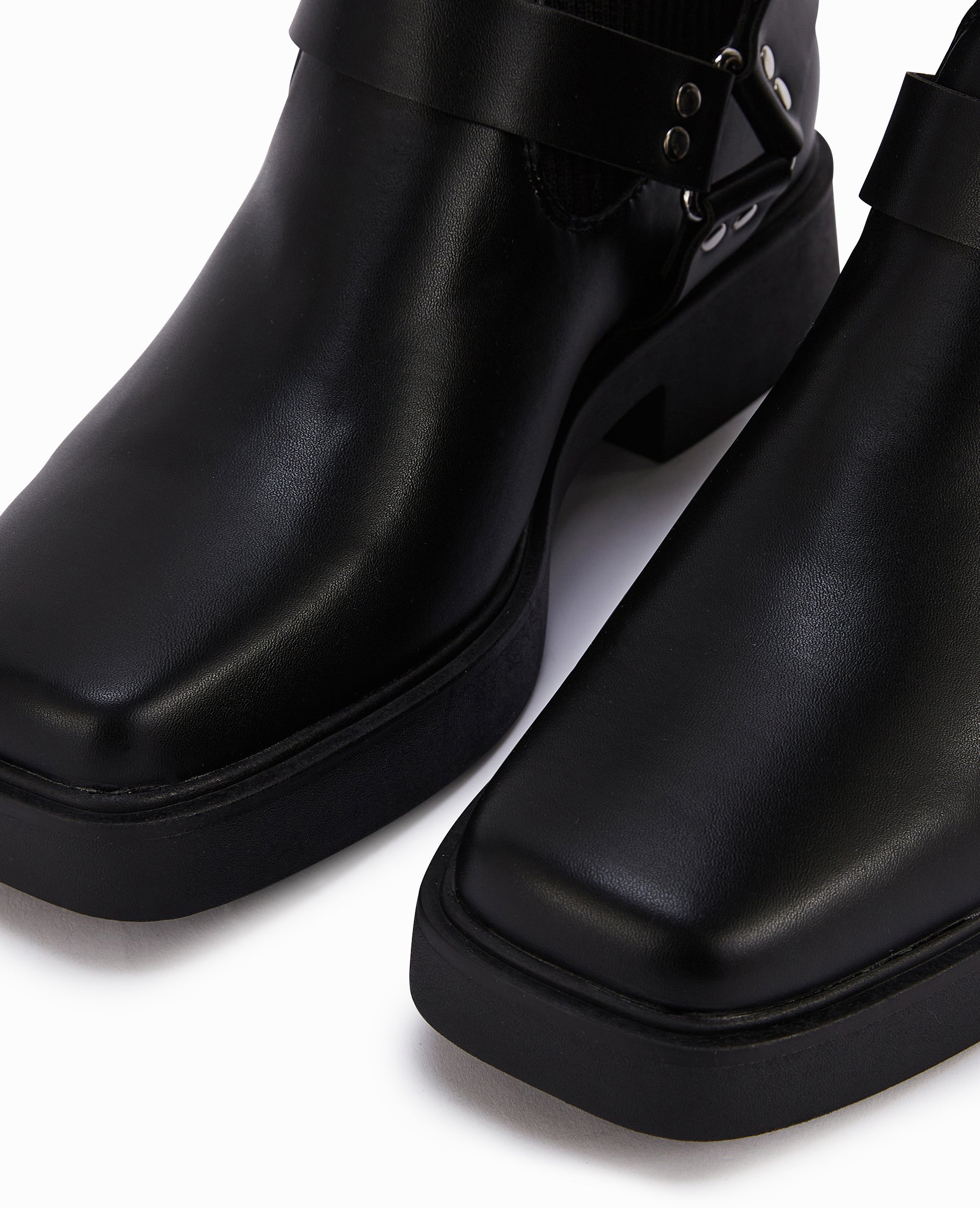 Boots bi-matière bouts carrés