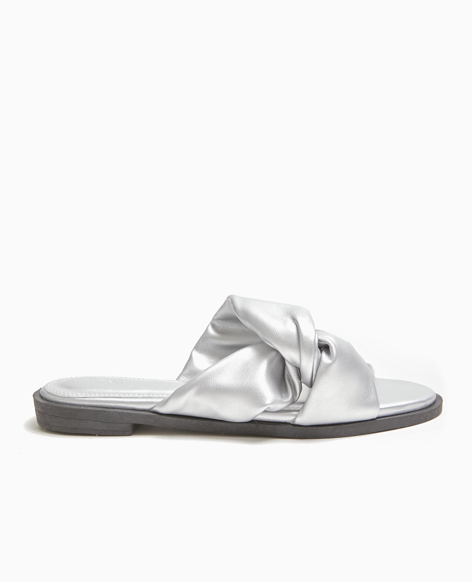 Mules plates avec brides entremêlées