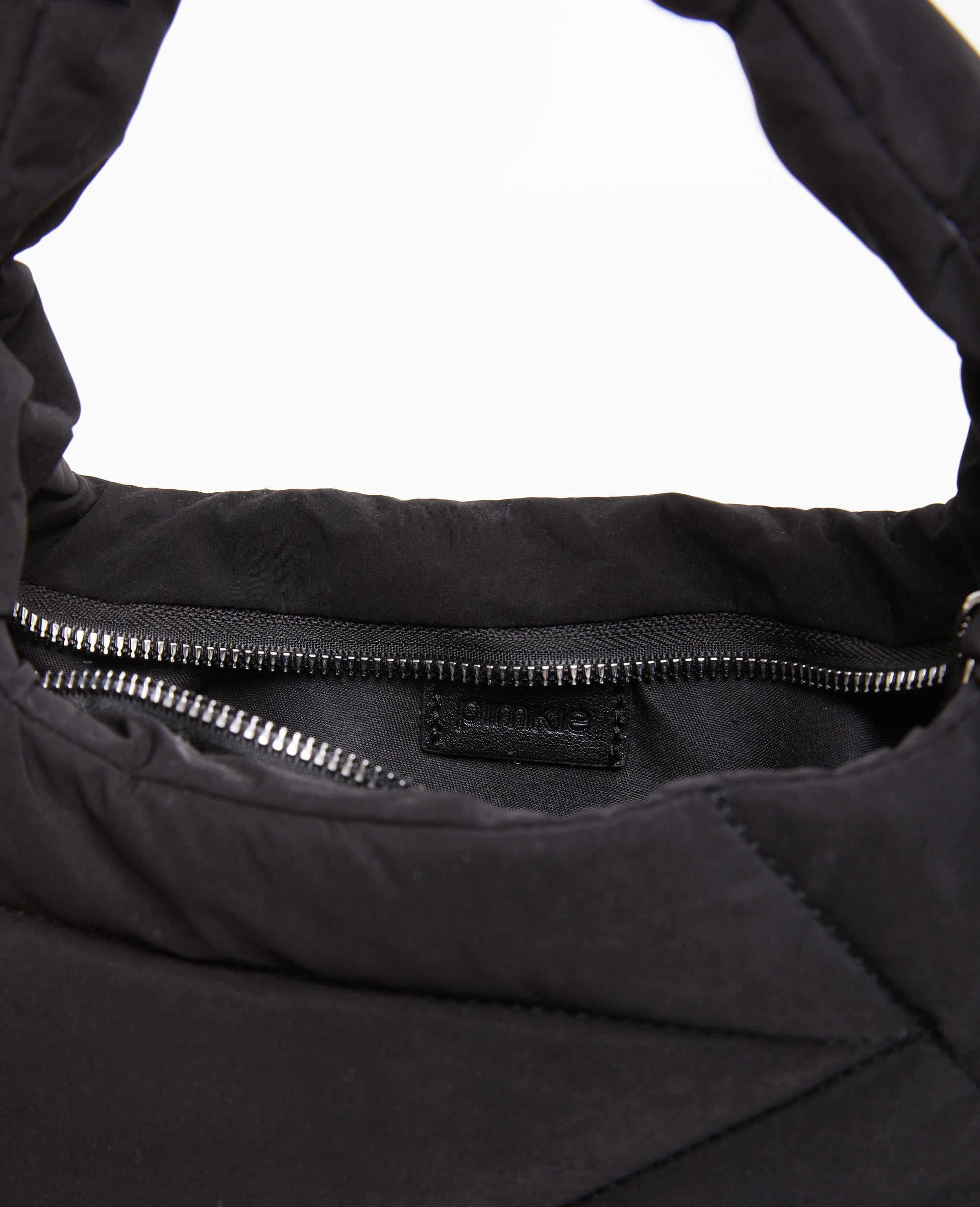 Sac effet matelassé porté épaule