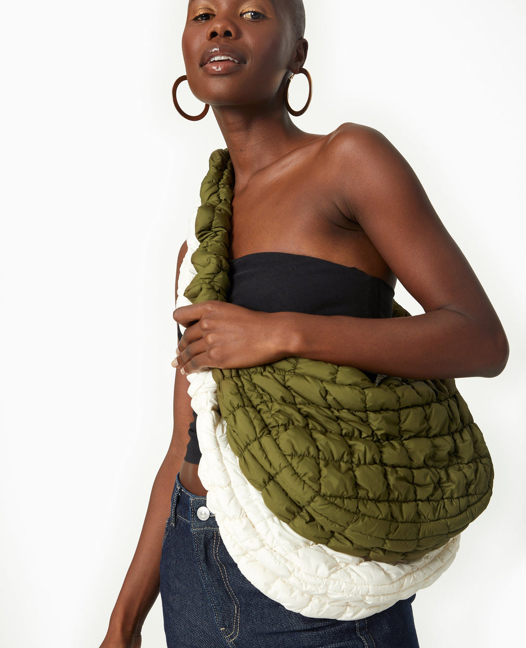 Sac besace en tissu matelassé