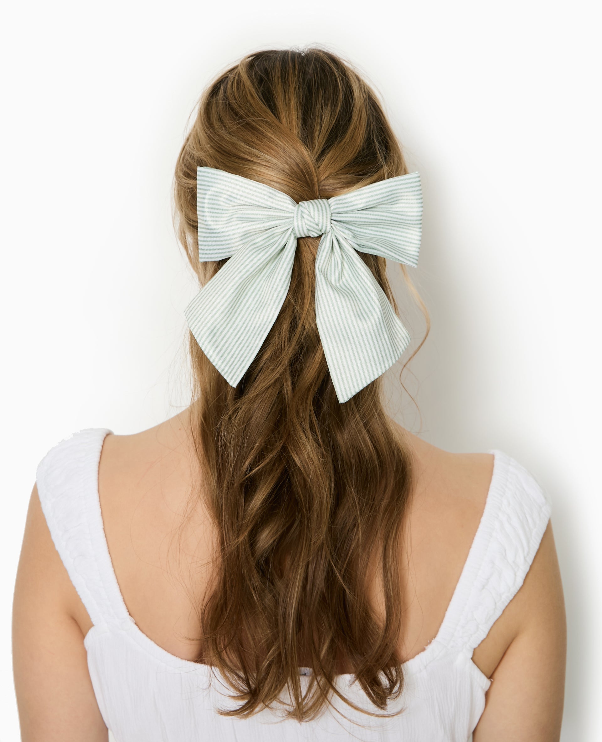 Barrette avec nœud rayé