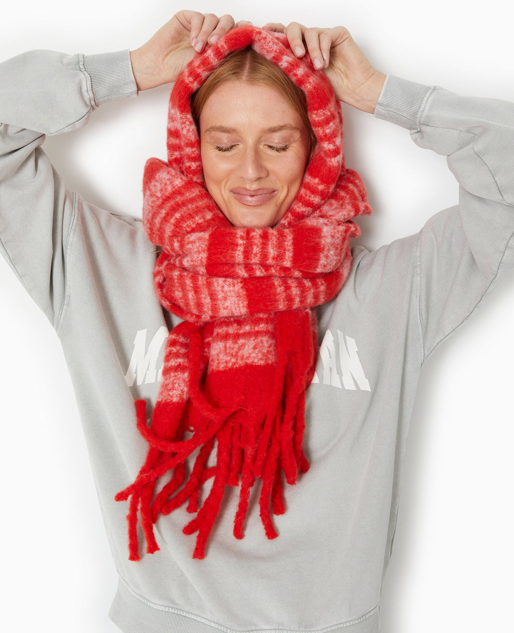 Echarpe en maille extra douce avec franges