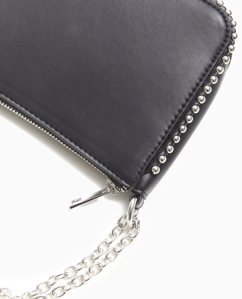 Sac pochette avec chaînette et clous